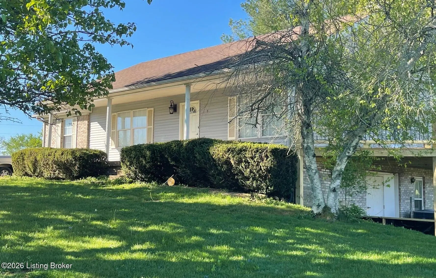 Photo of Listing #1713777