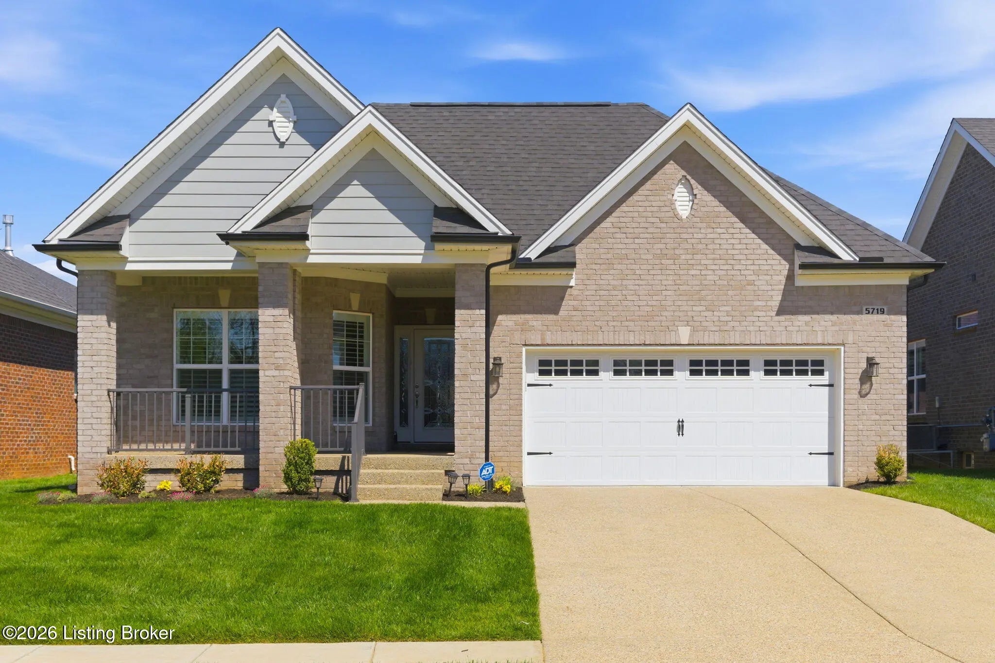 Photo of Listing #1713847