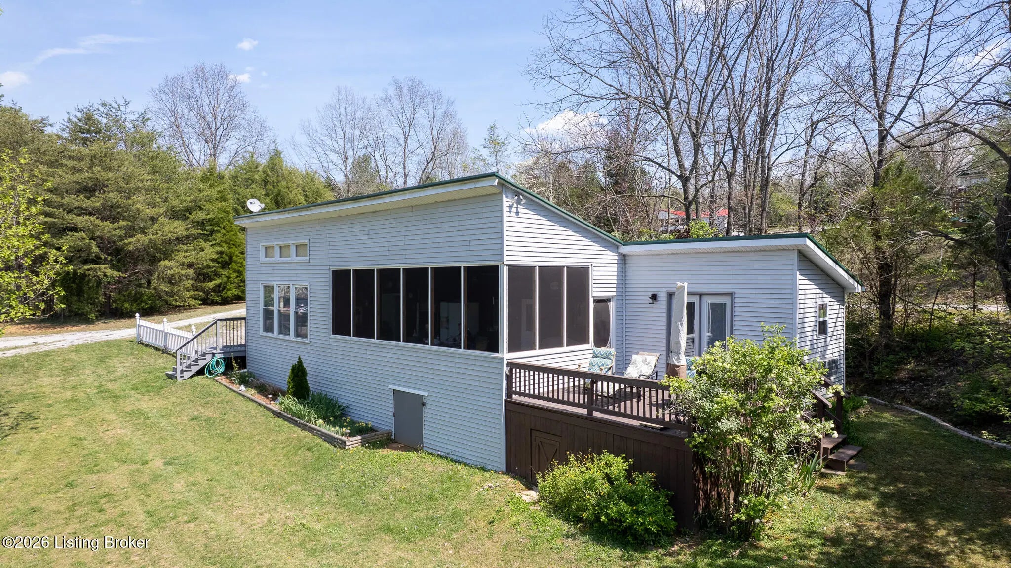 Photo of Listing #1714127