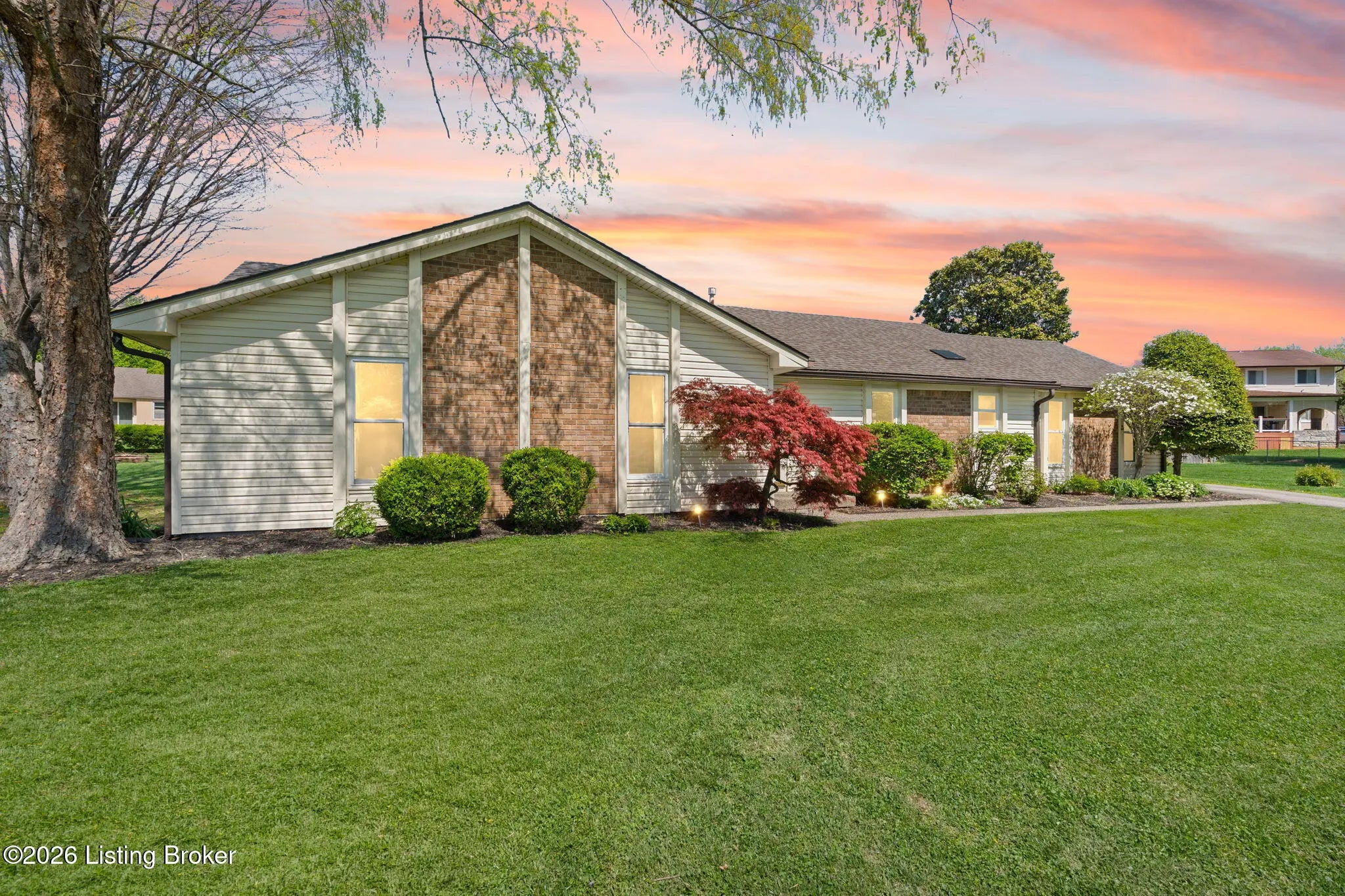 Photo of Listing #1713868