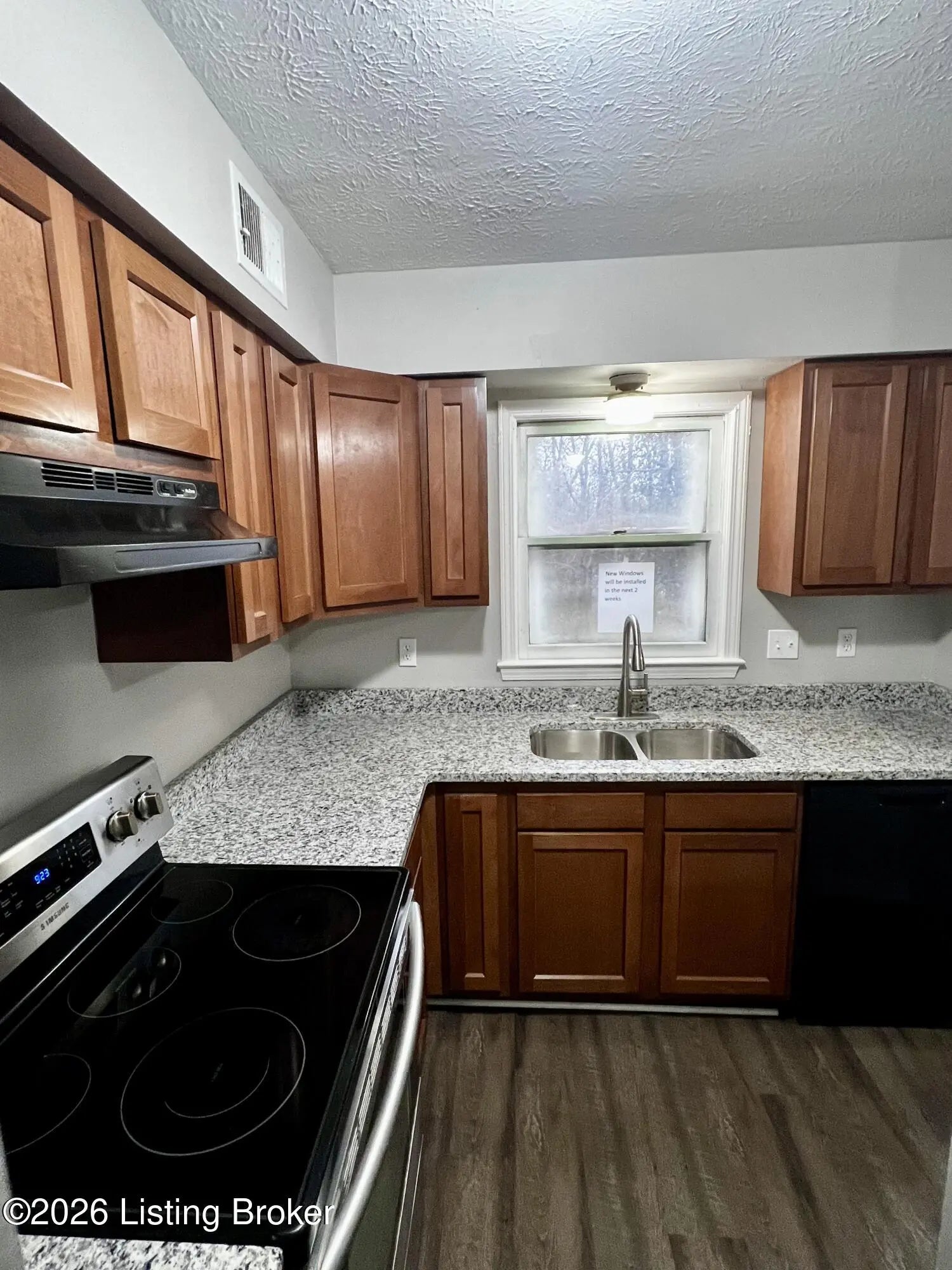 Photo of Listing #1713901