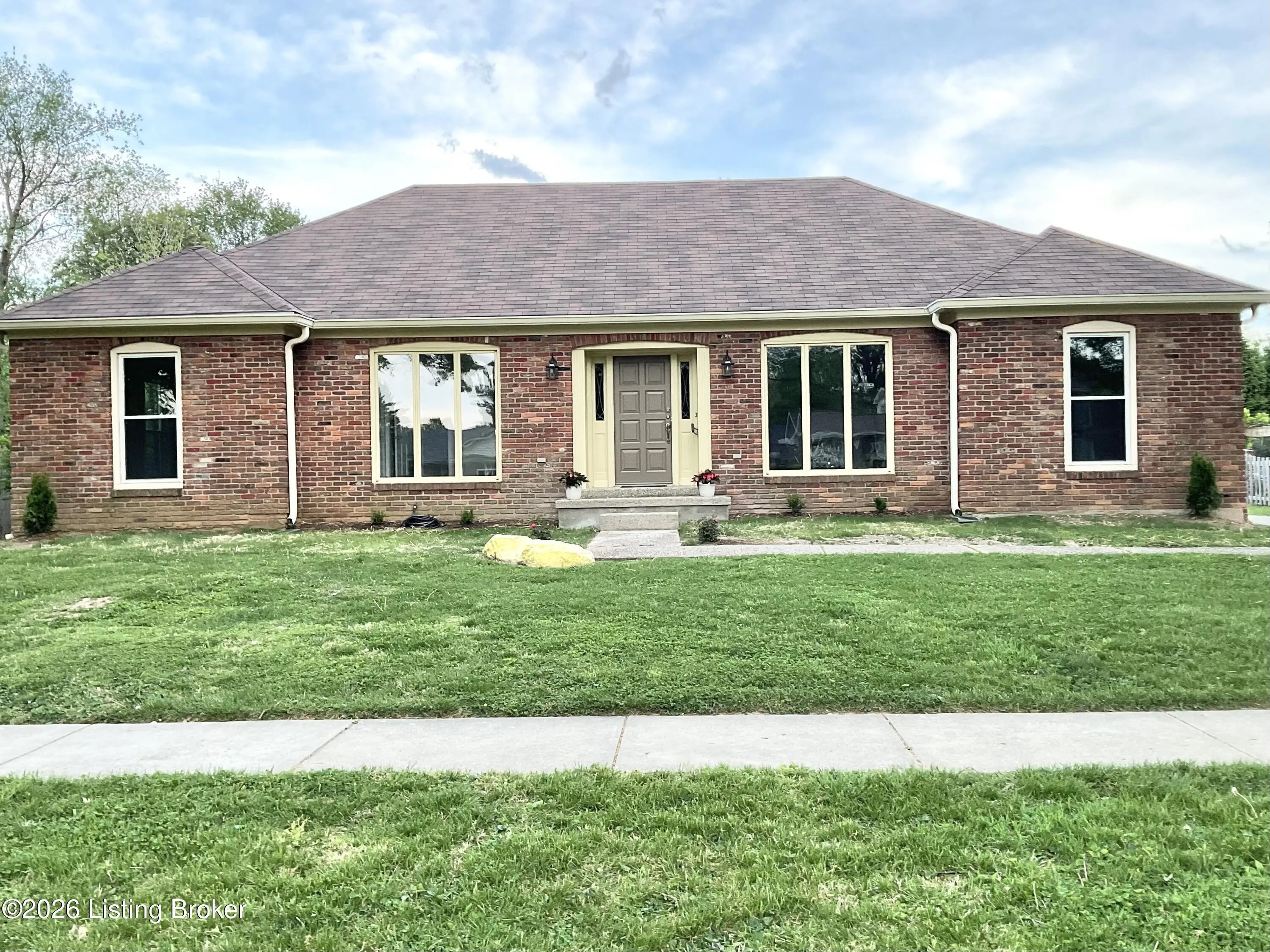 Photo of Listing #1713904