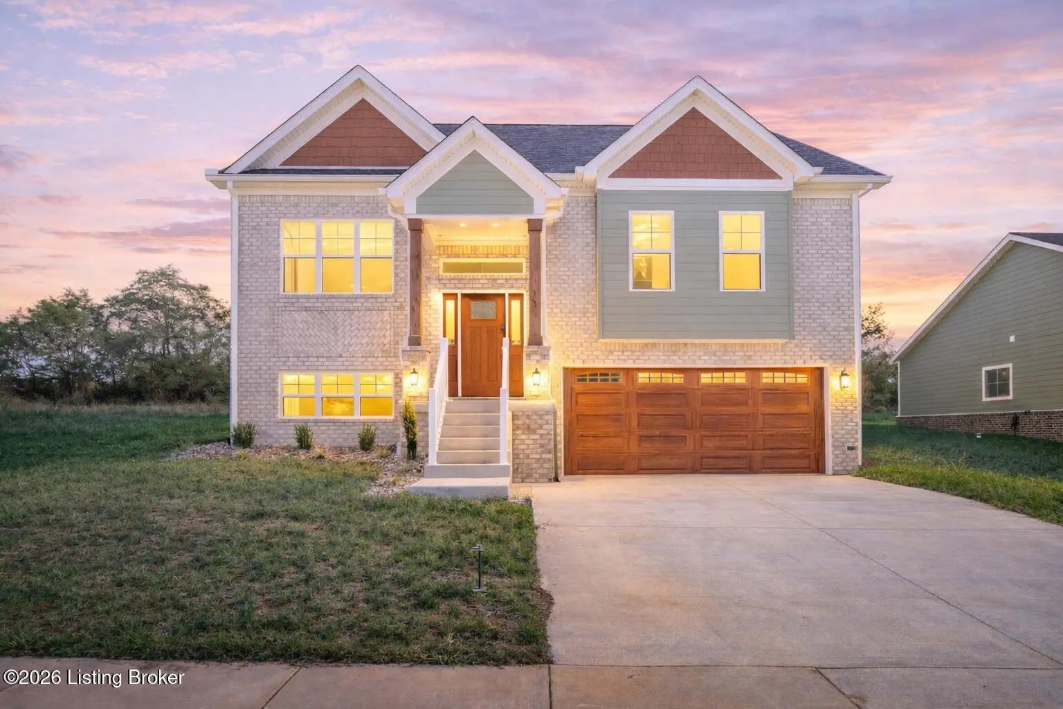 Photo of Listing #1714052