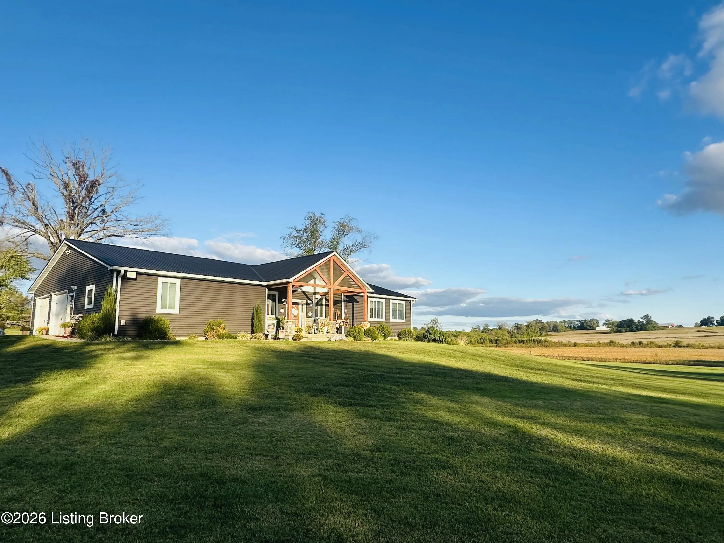 Photo of Listing #1714075