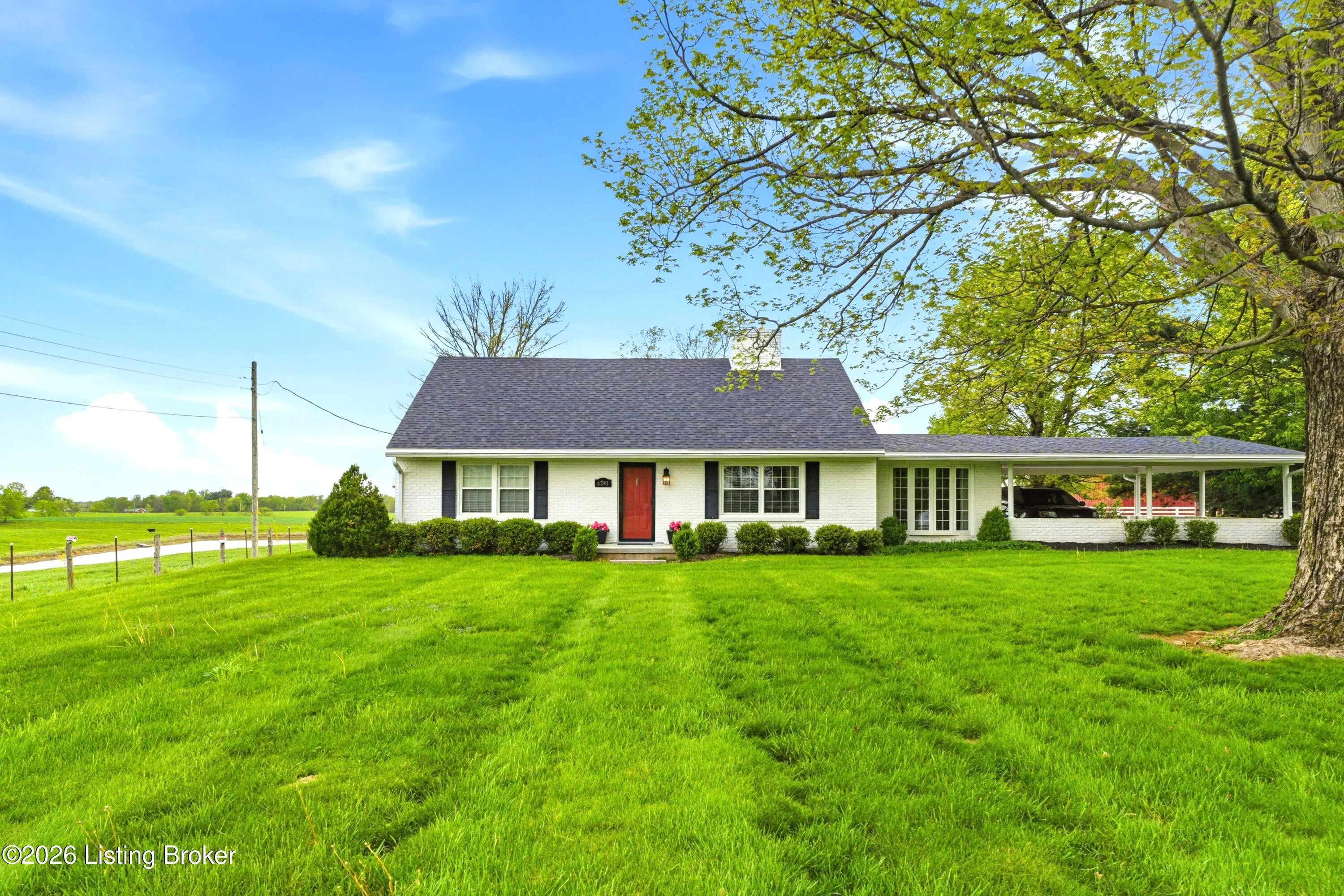 Photo of Listing #1714366