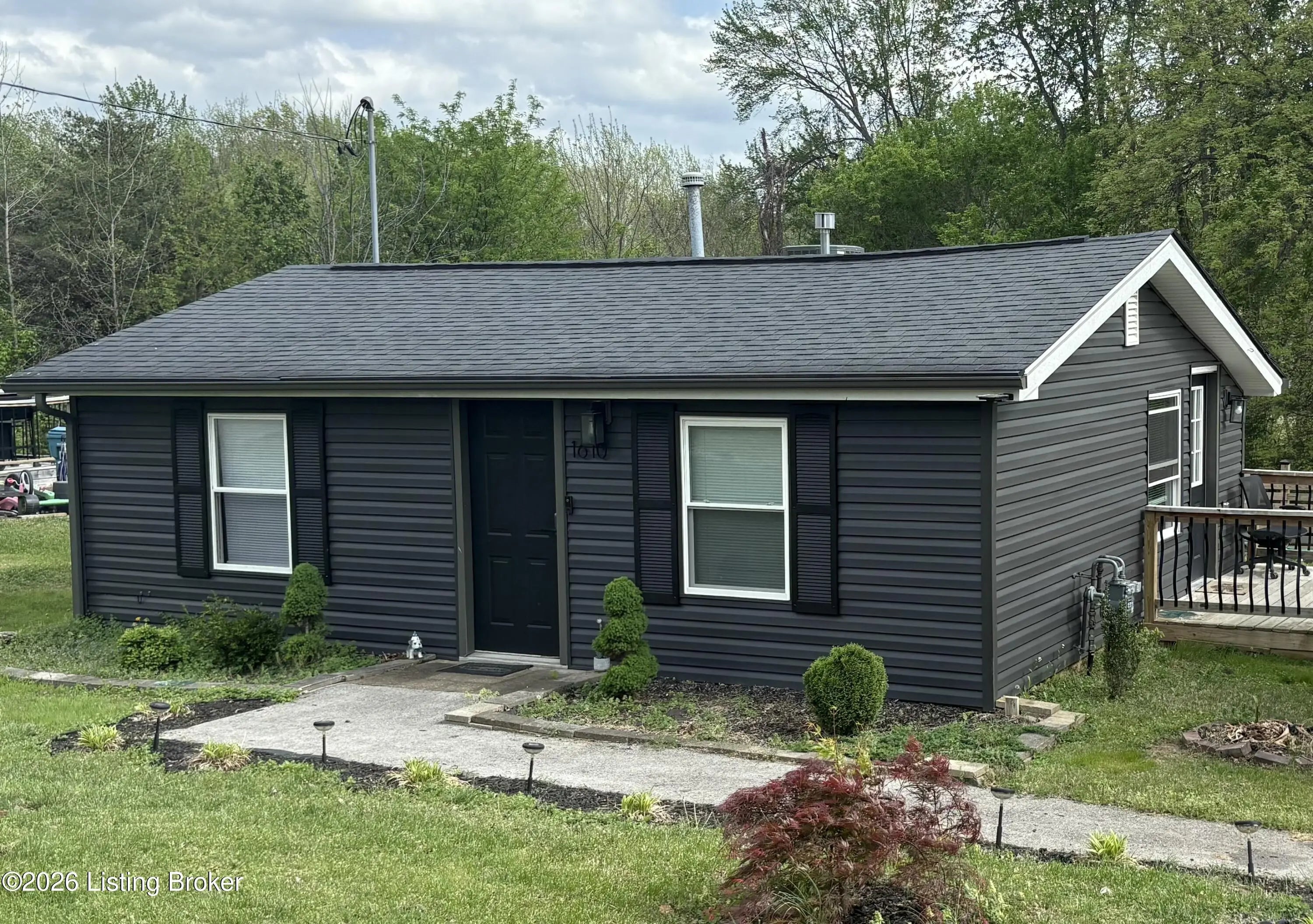 Photo of Listing #1714275