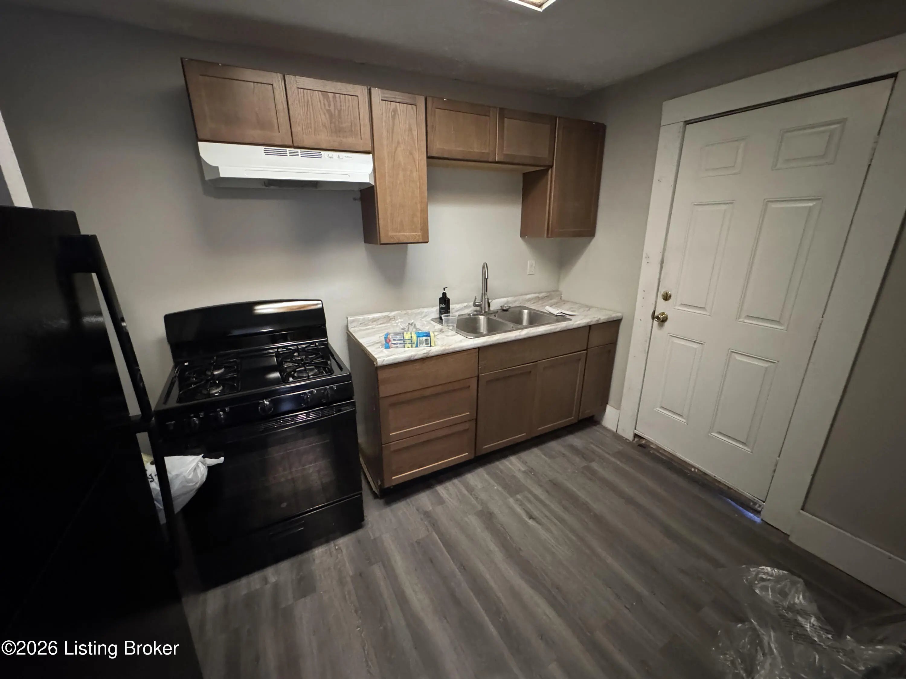 Photo of Listing #1714453