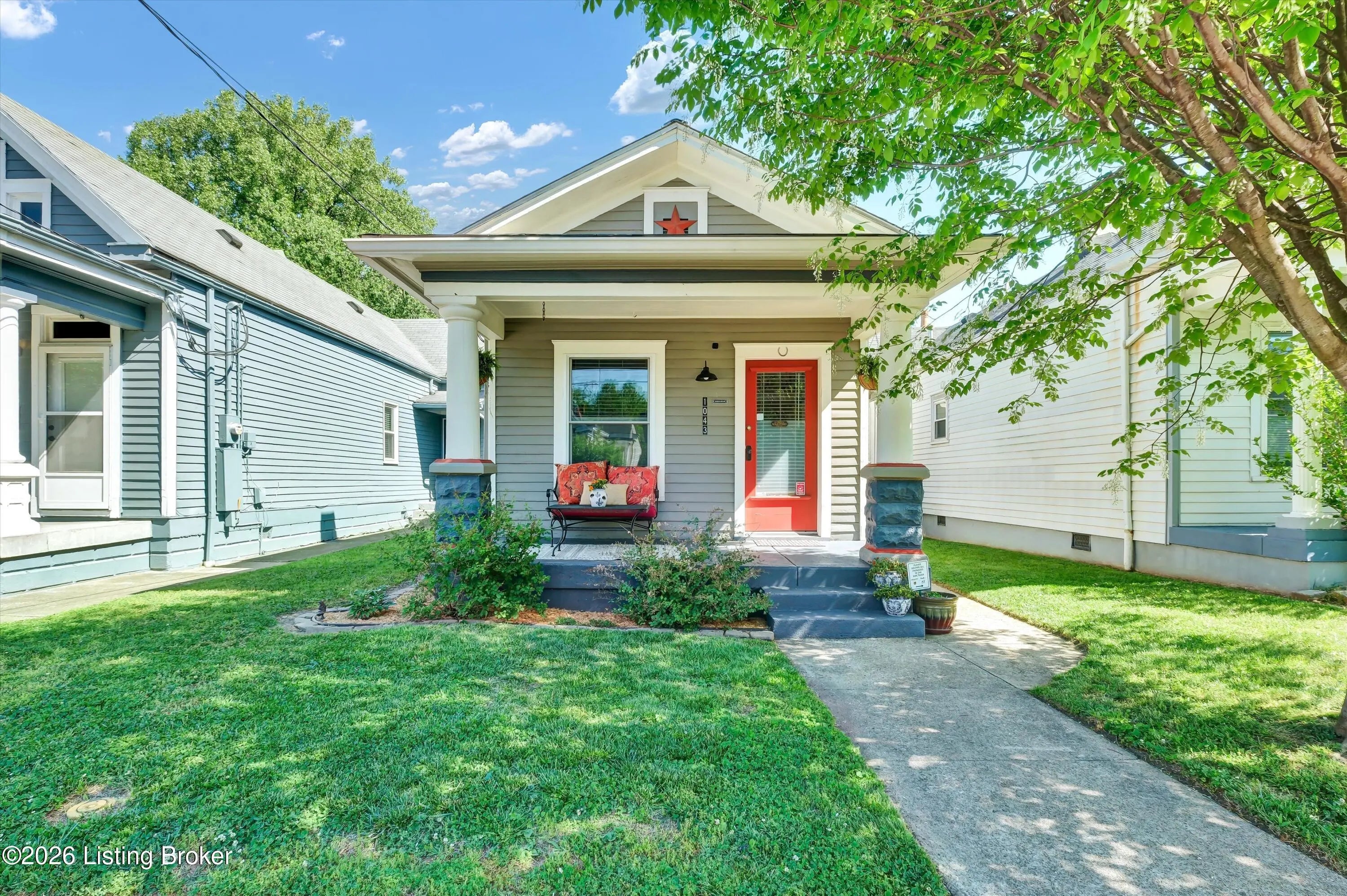 Photo of Listing #1714399