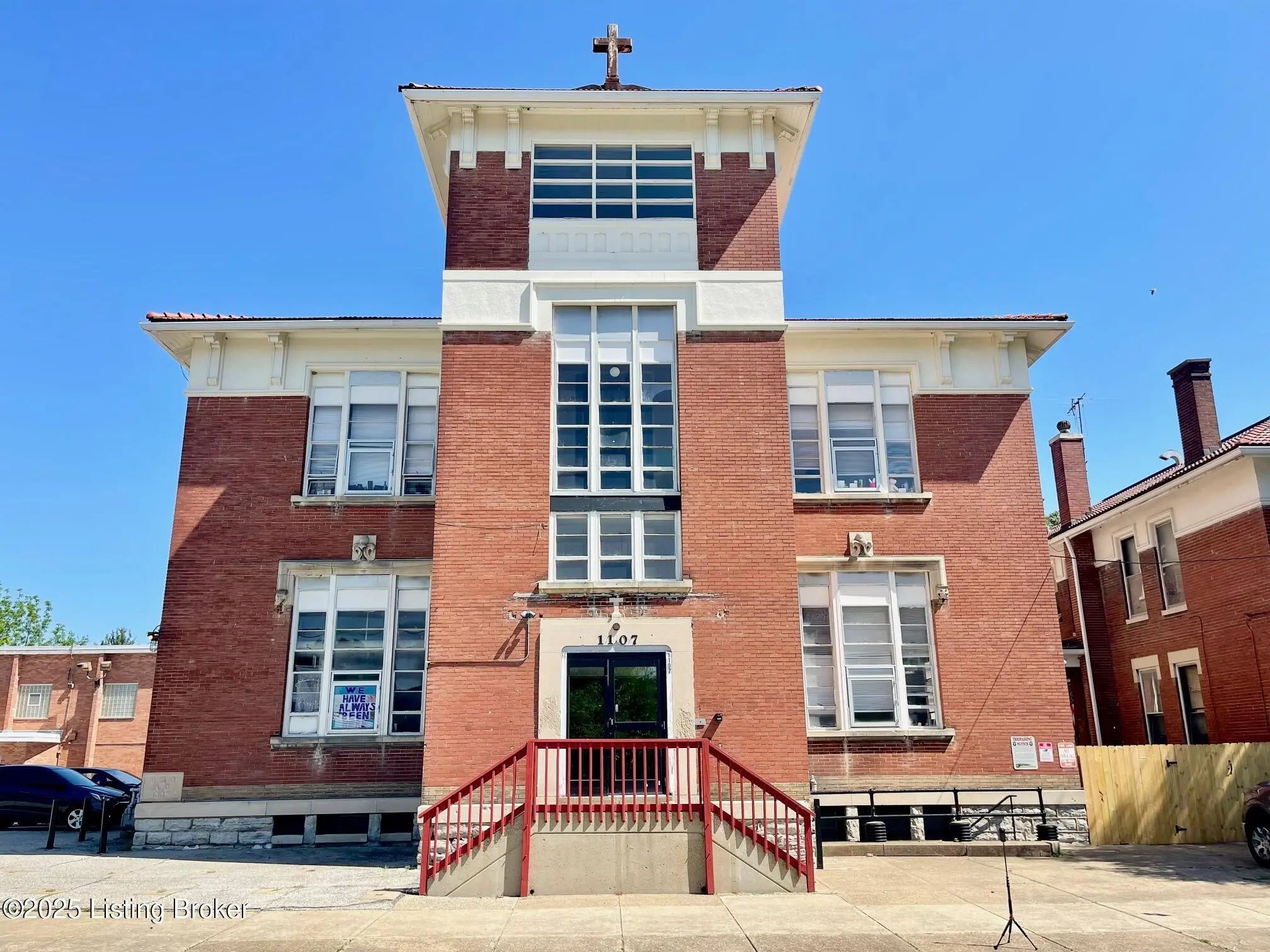 Photo of Listing #1714408