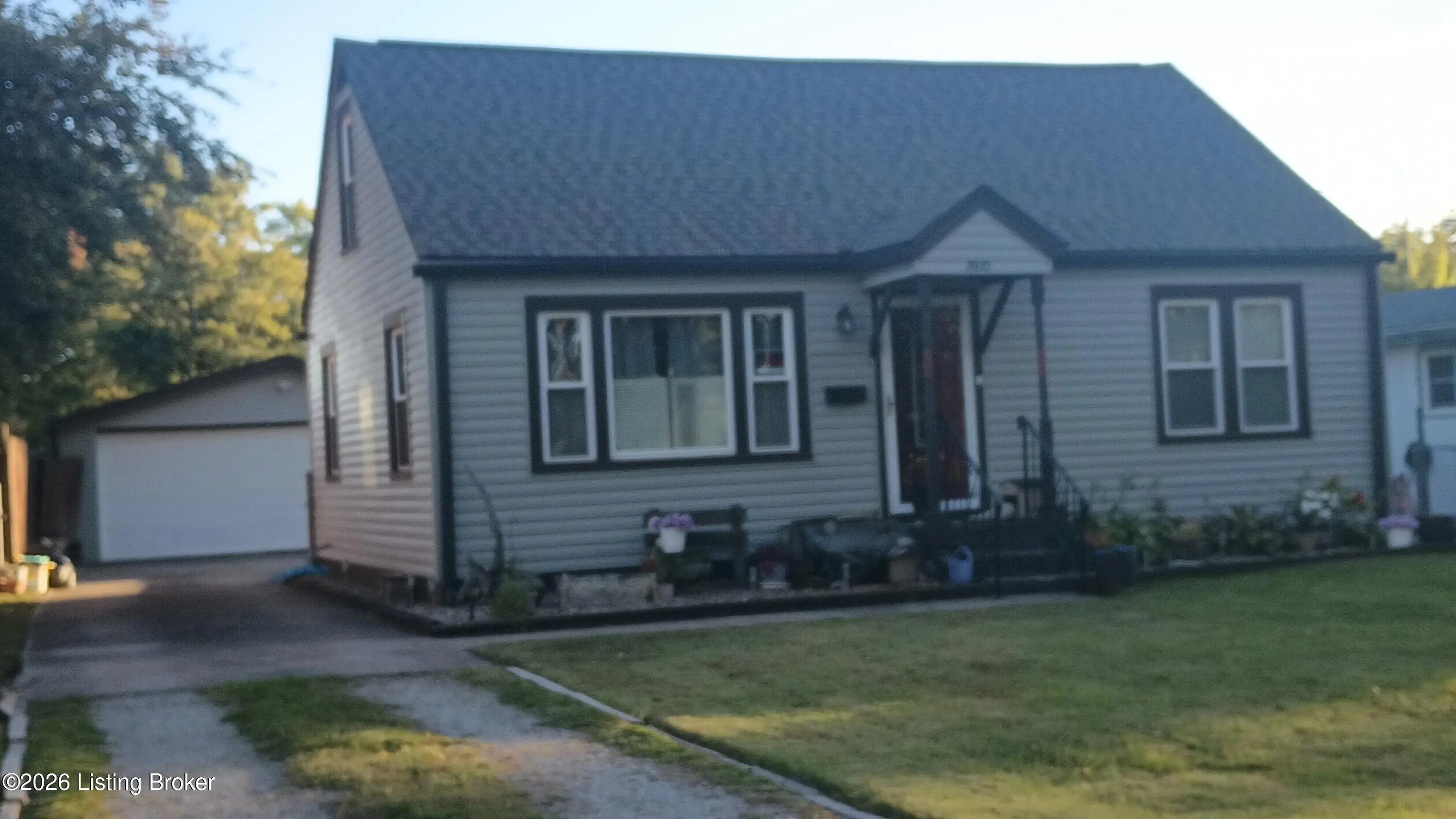 Photo of Listing #1714470