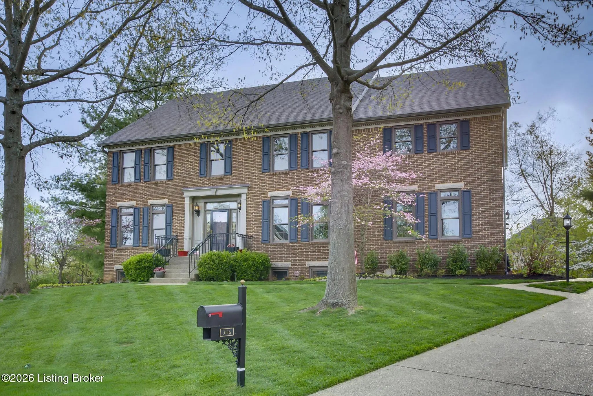 Photo of Listing #1714517