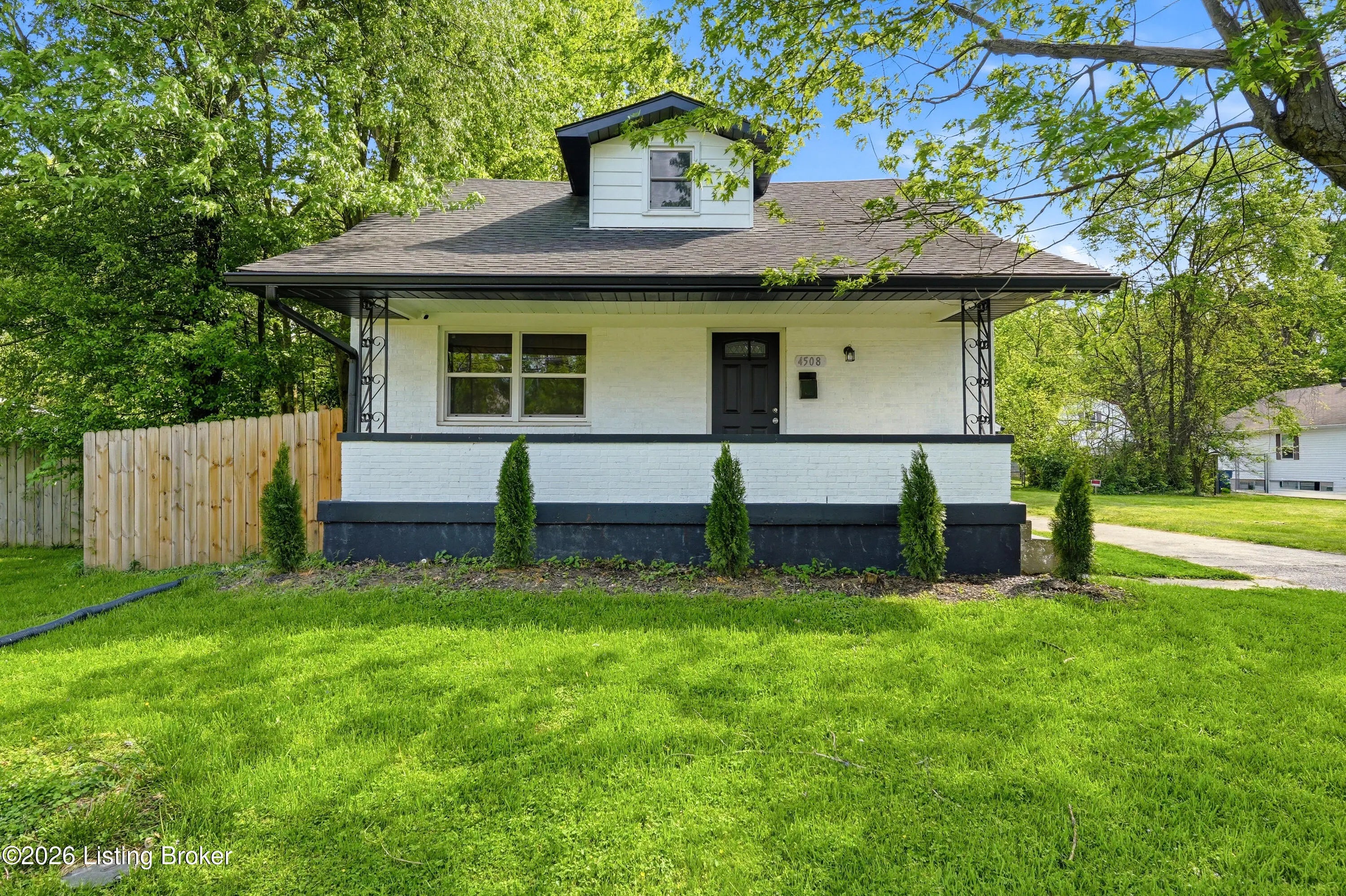 Photo of Listing #1714796