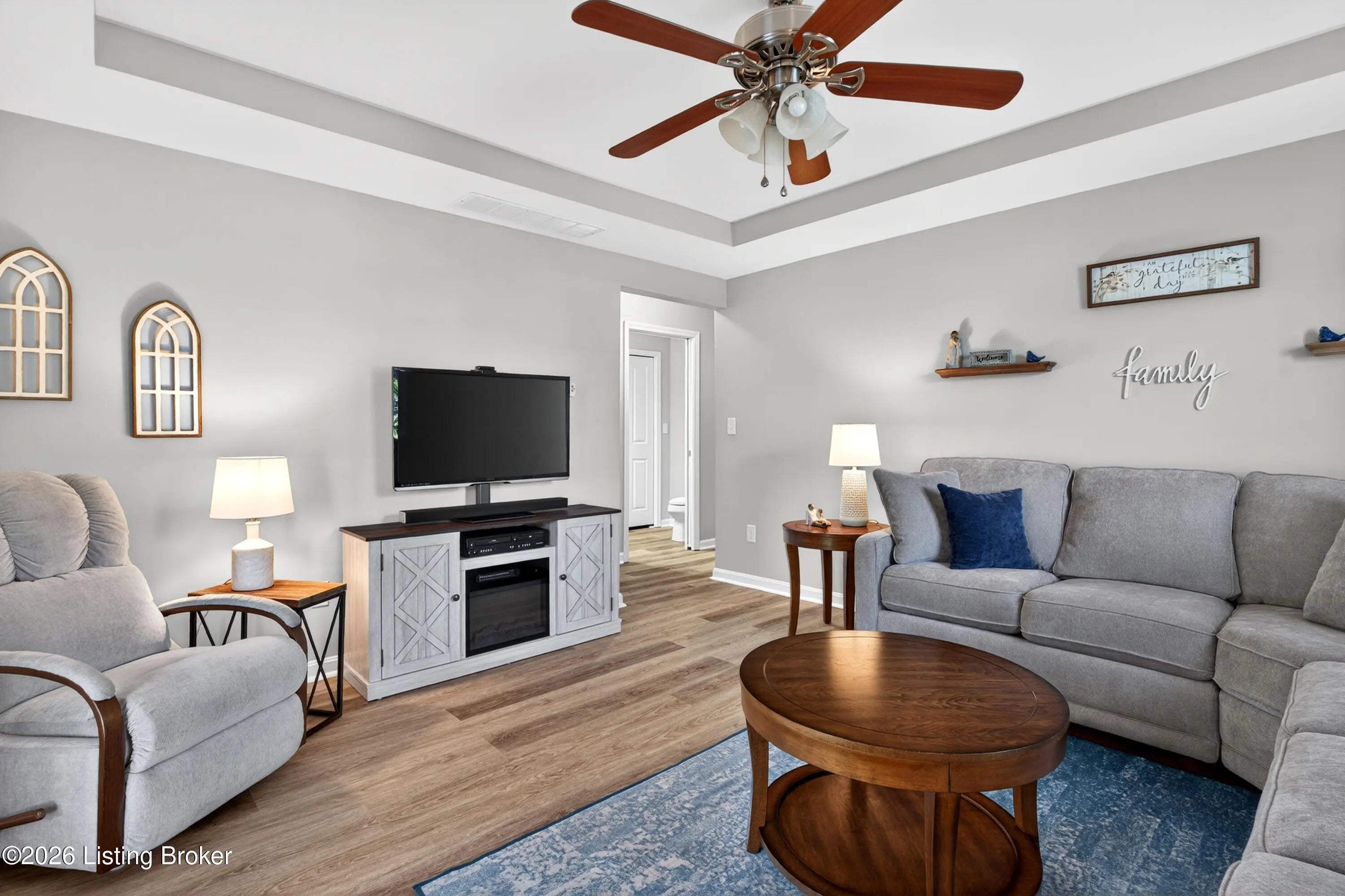 Photo of Listing #1714546