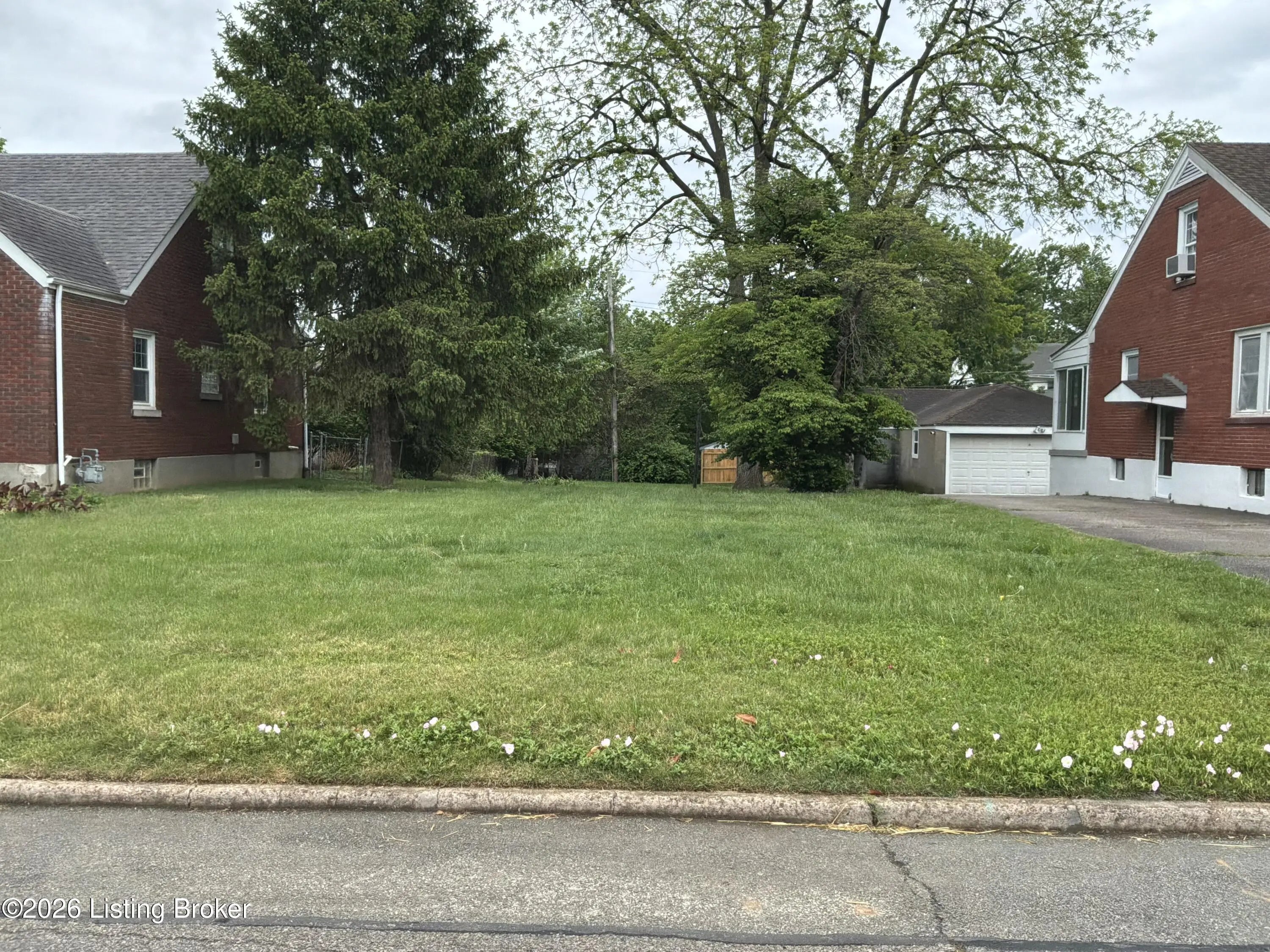 Photo of Listing #1714858