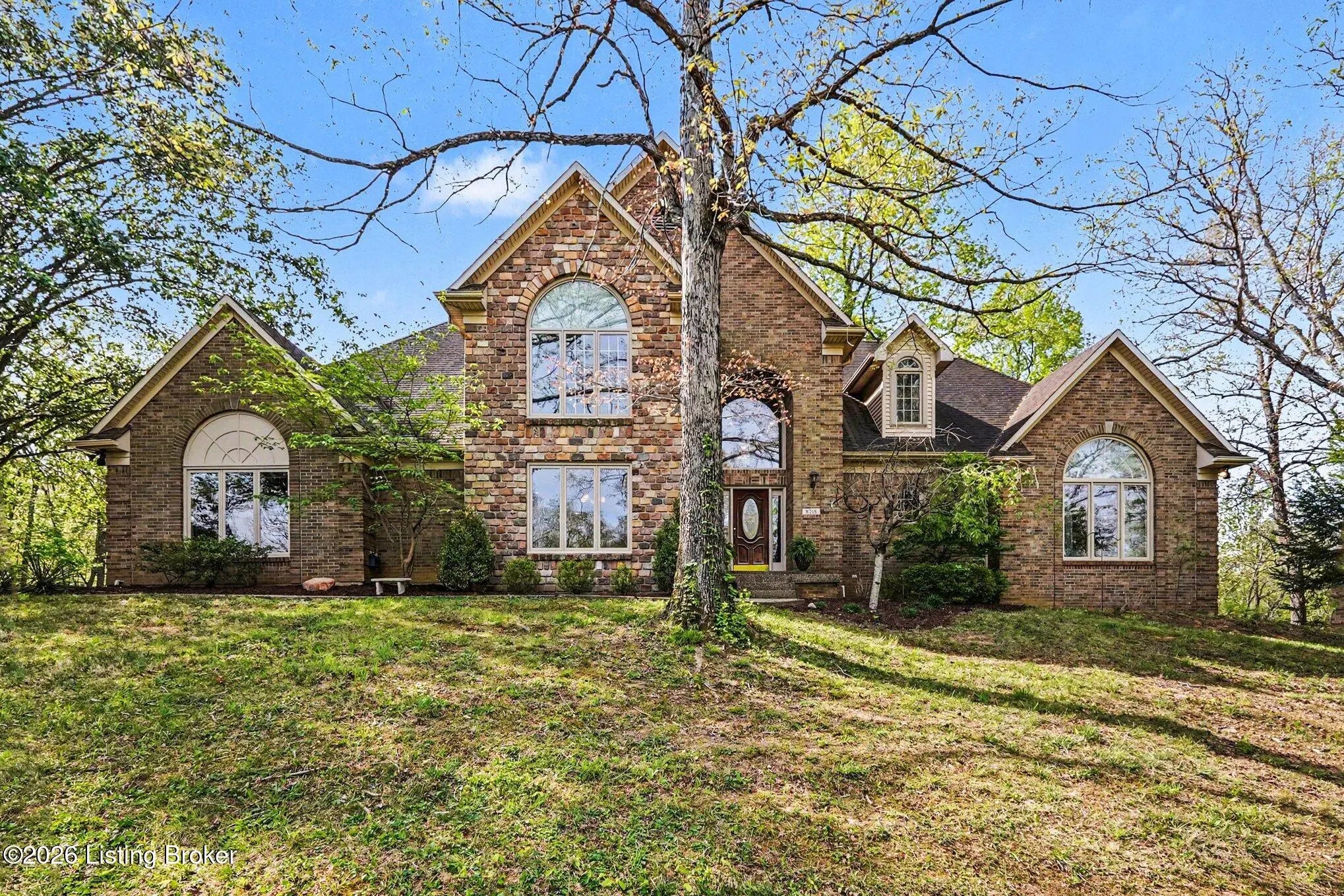 Photo of Listing #1715035