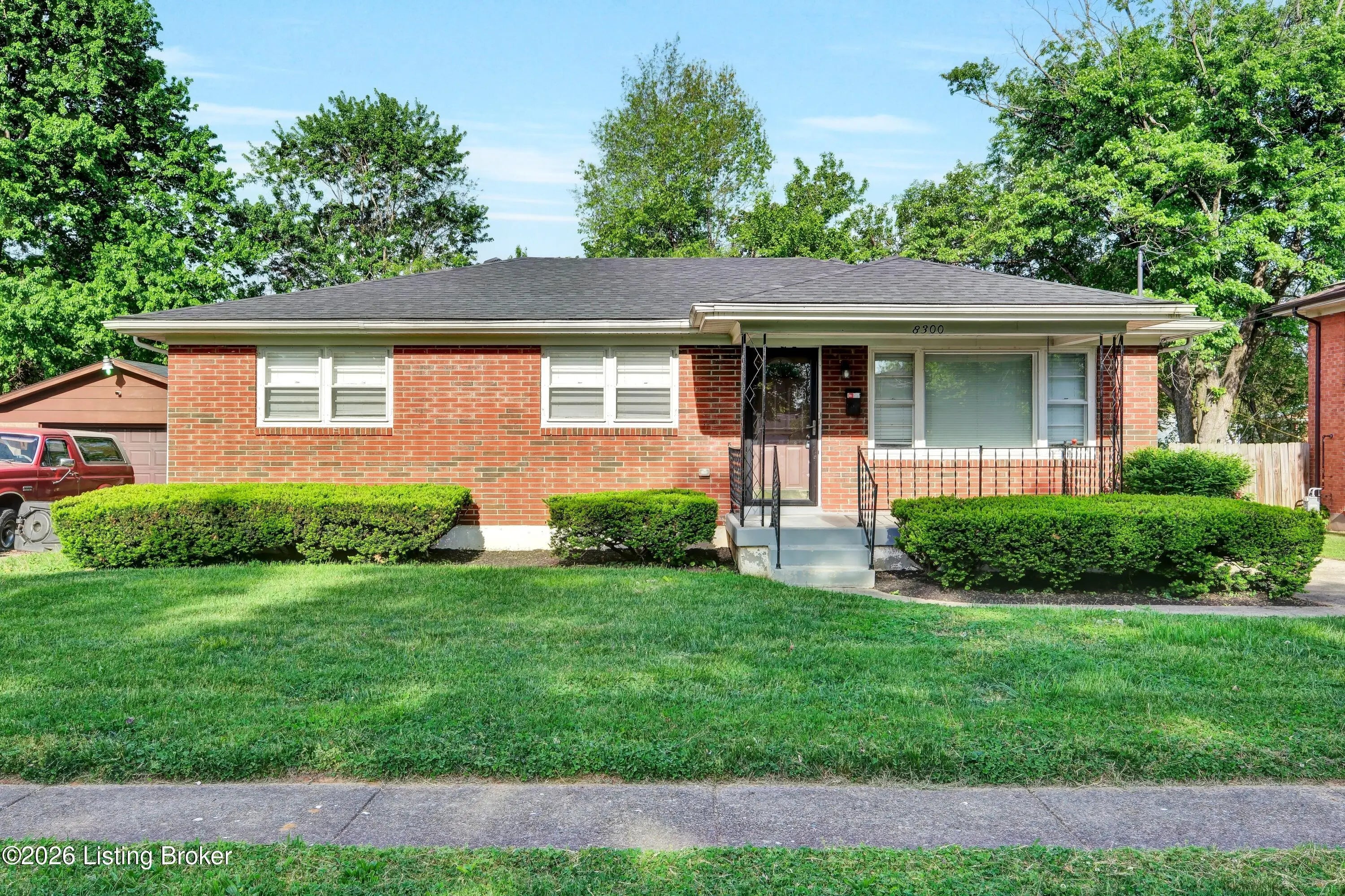 Photo of Listing #1714885