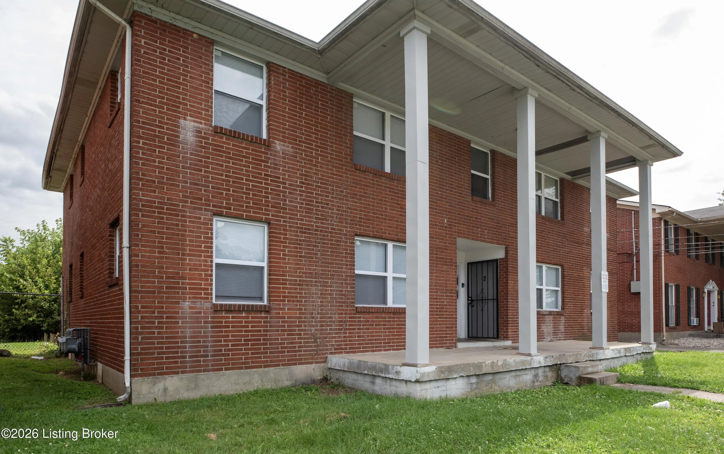 Photo of Listing #1714890