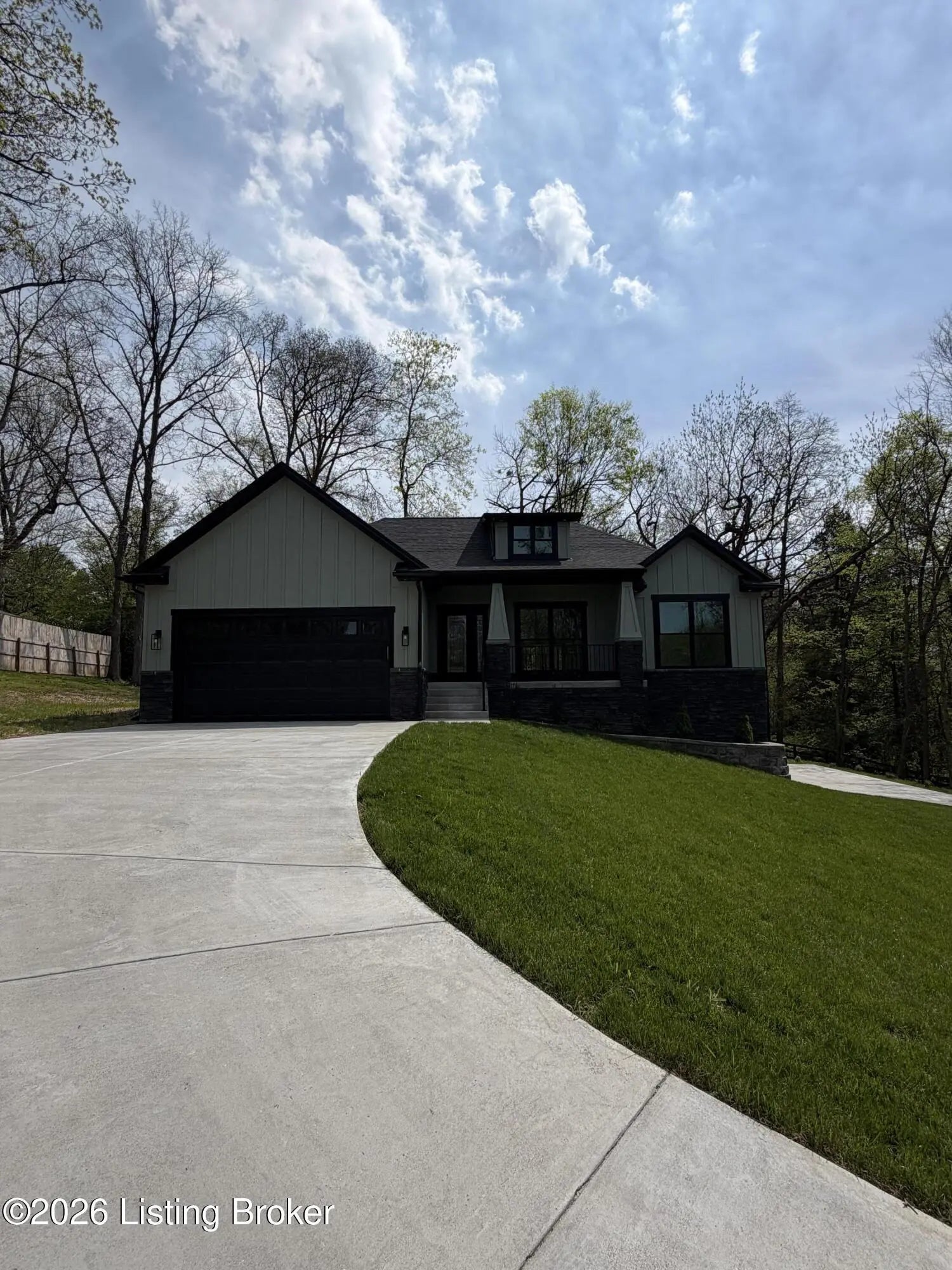 Photo of Listing #1714952