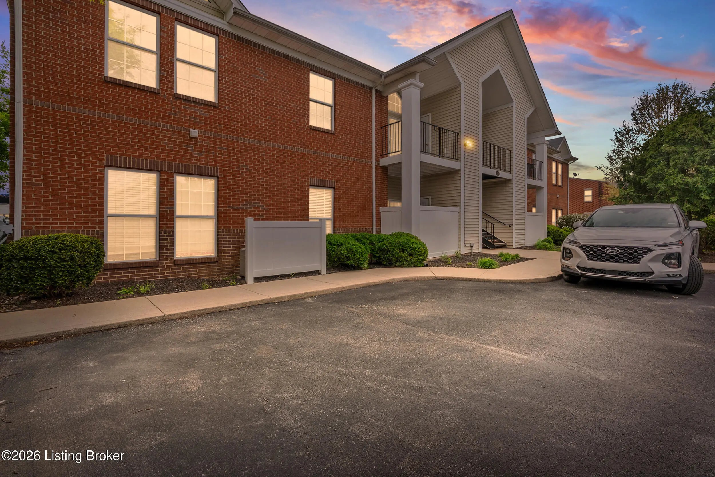 Photo of Listing #1714933