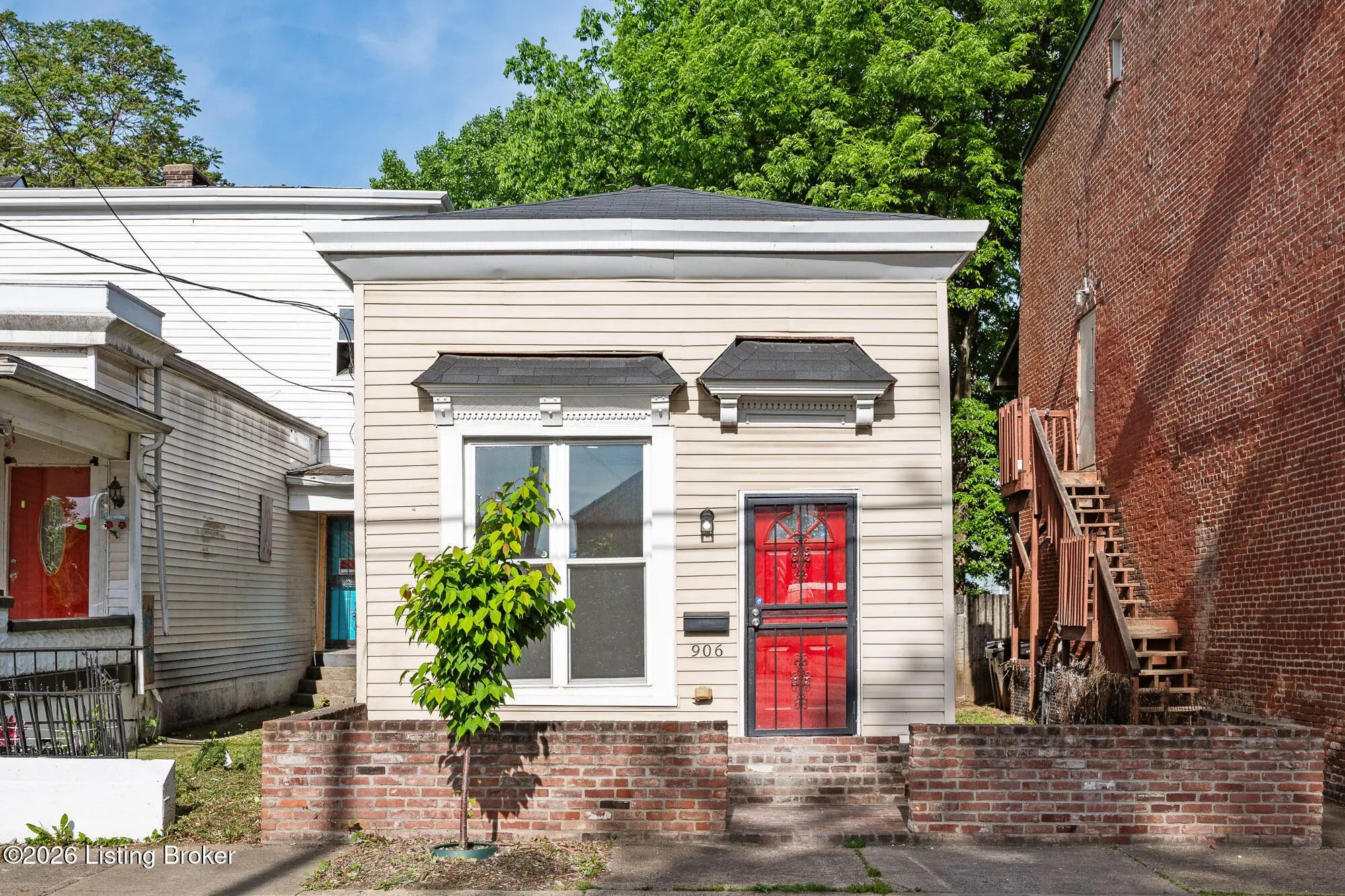 Photo of Listing #1714987