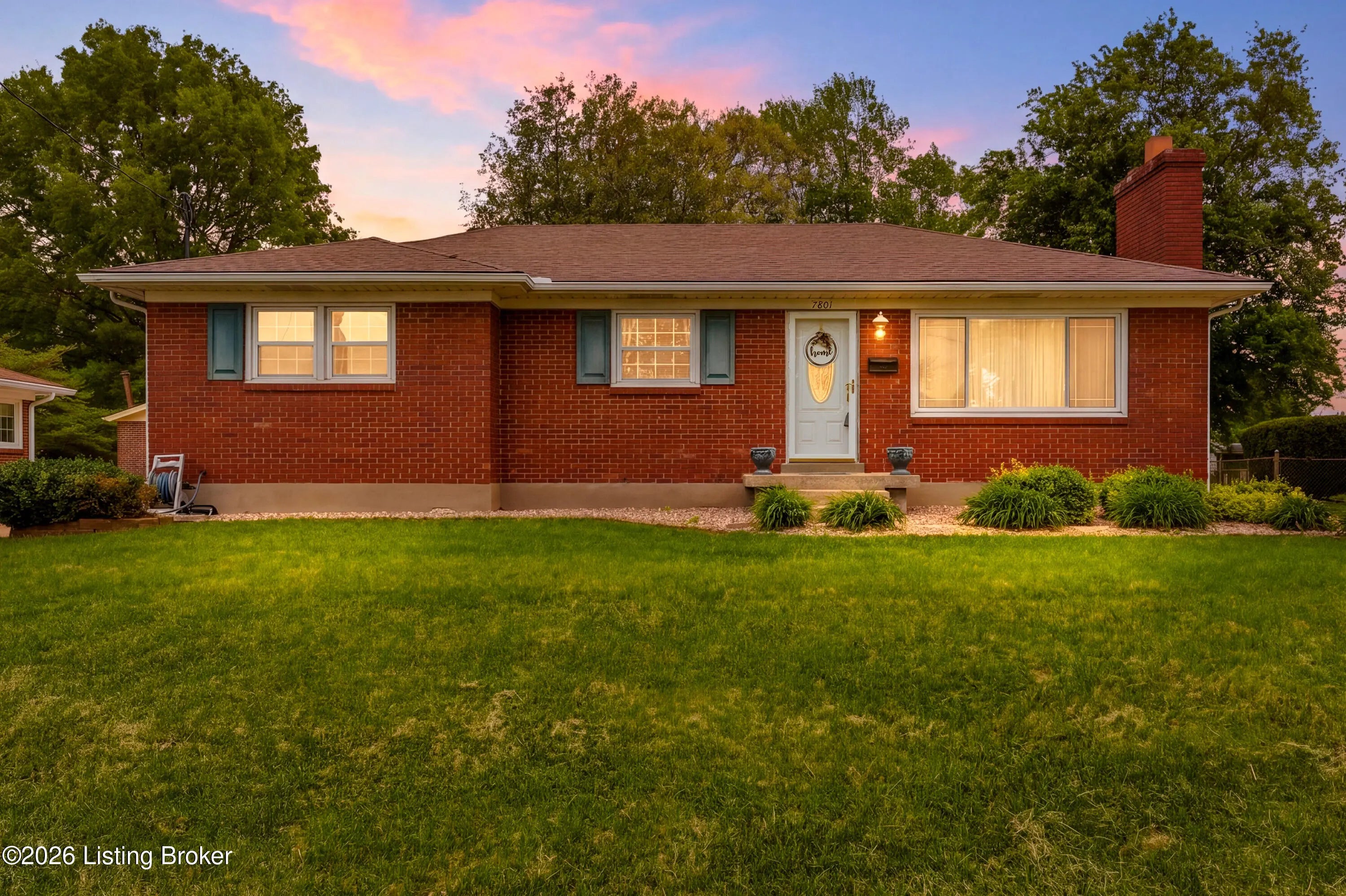 Photo of Listing #1715048