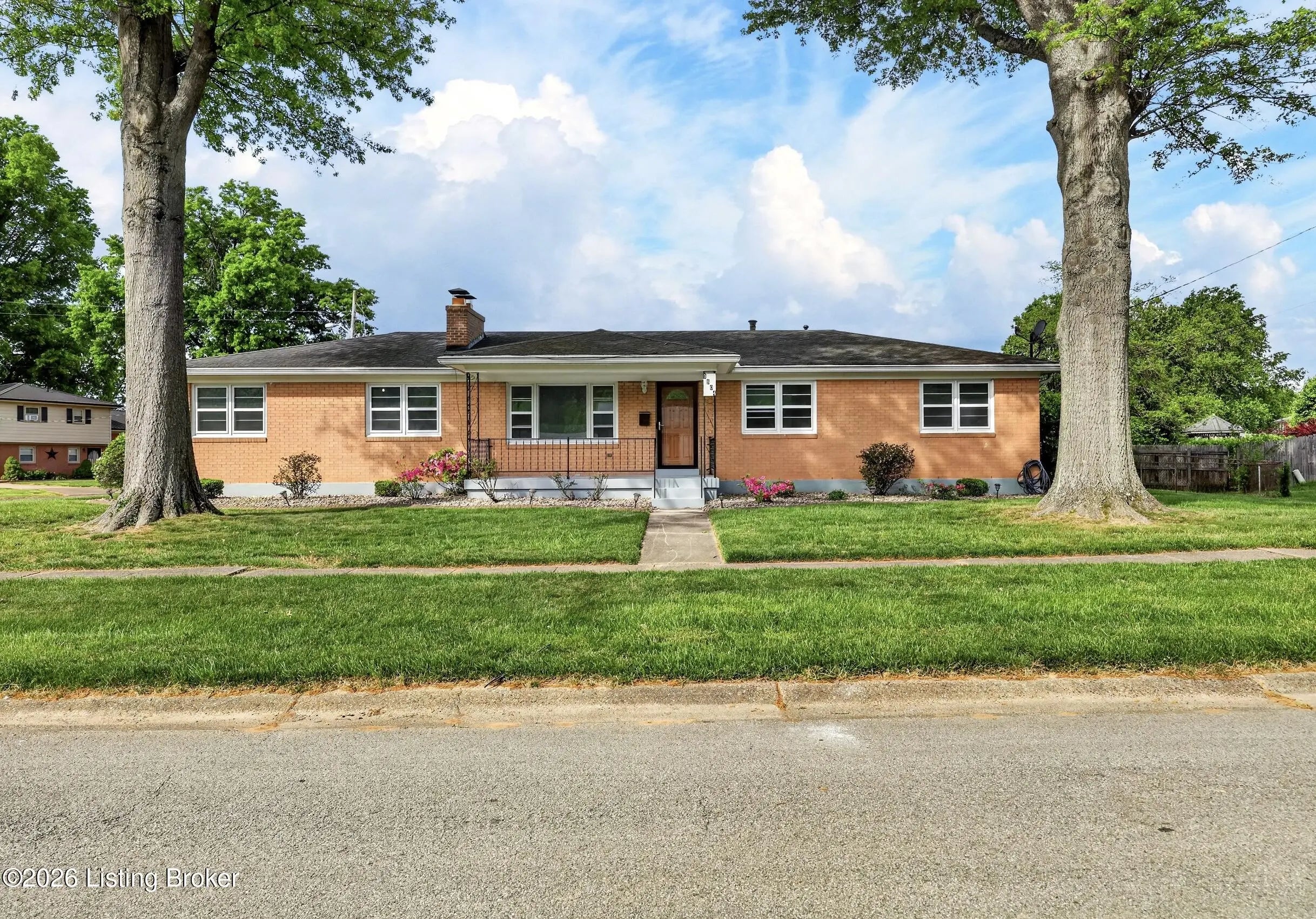 Photo of Listing #1714974