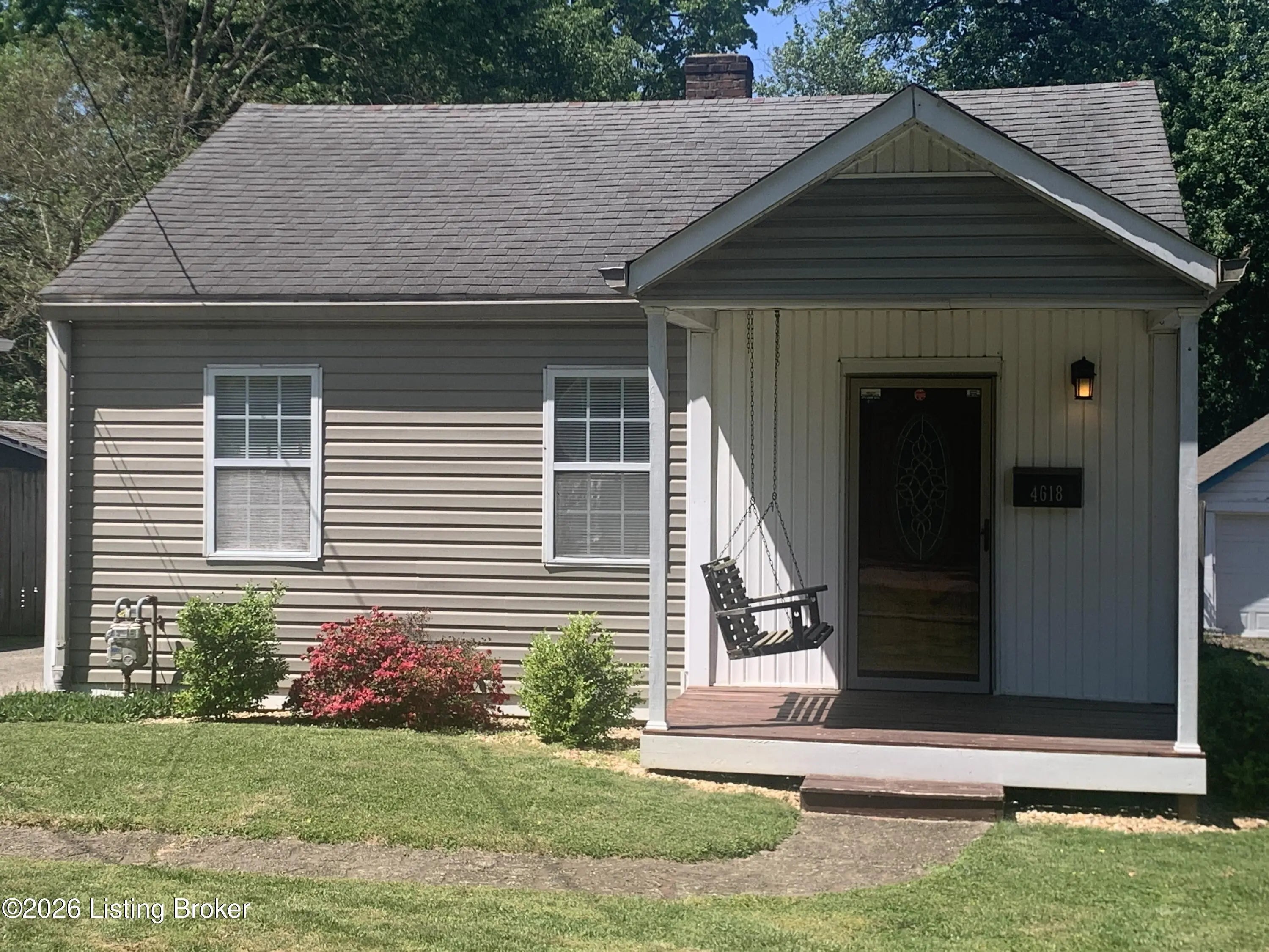 Photo of Listing #1715026