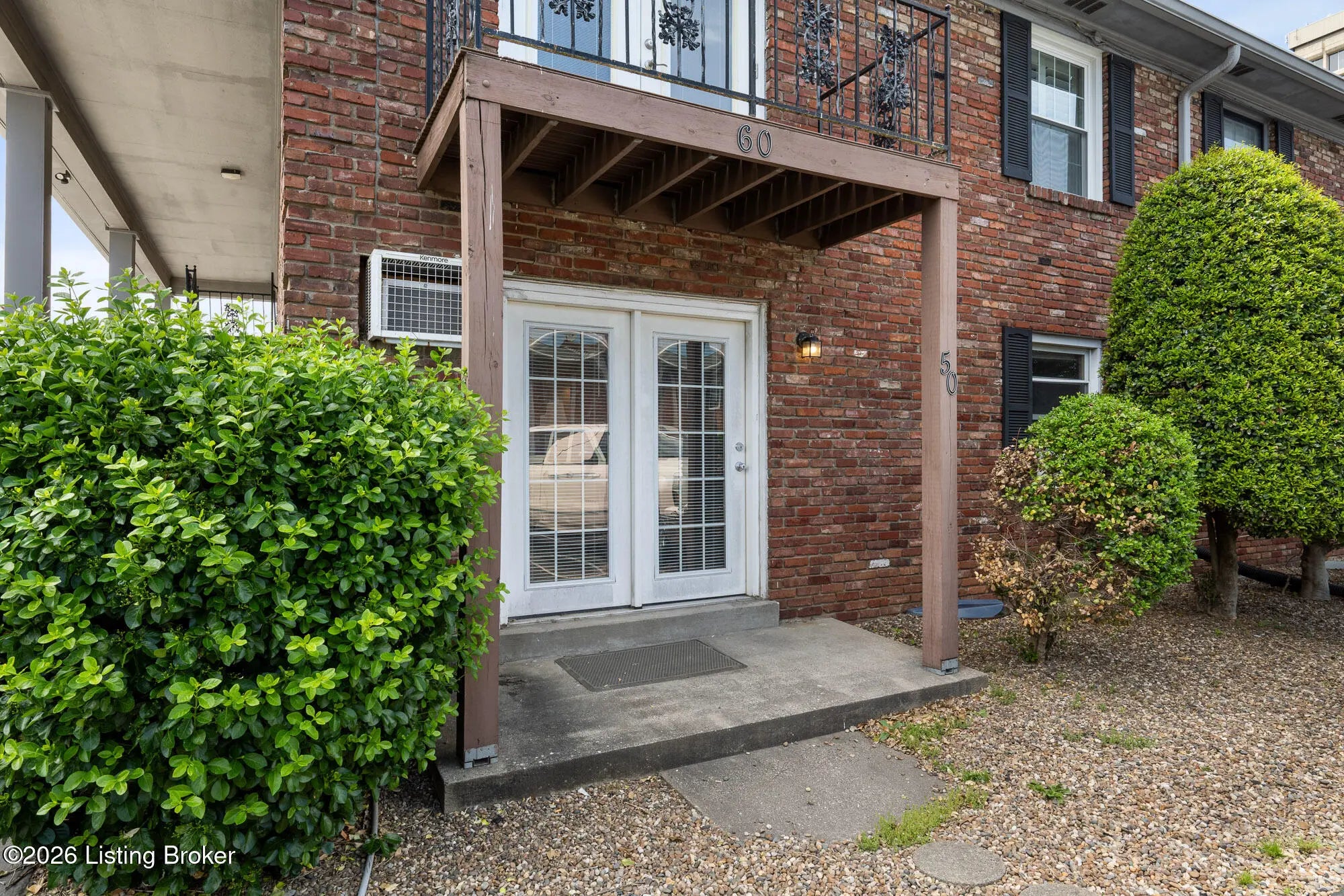 Photo of Listing #1715166