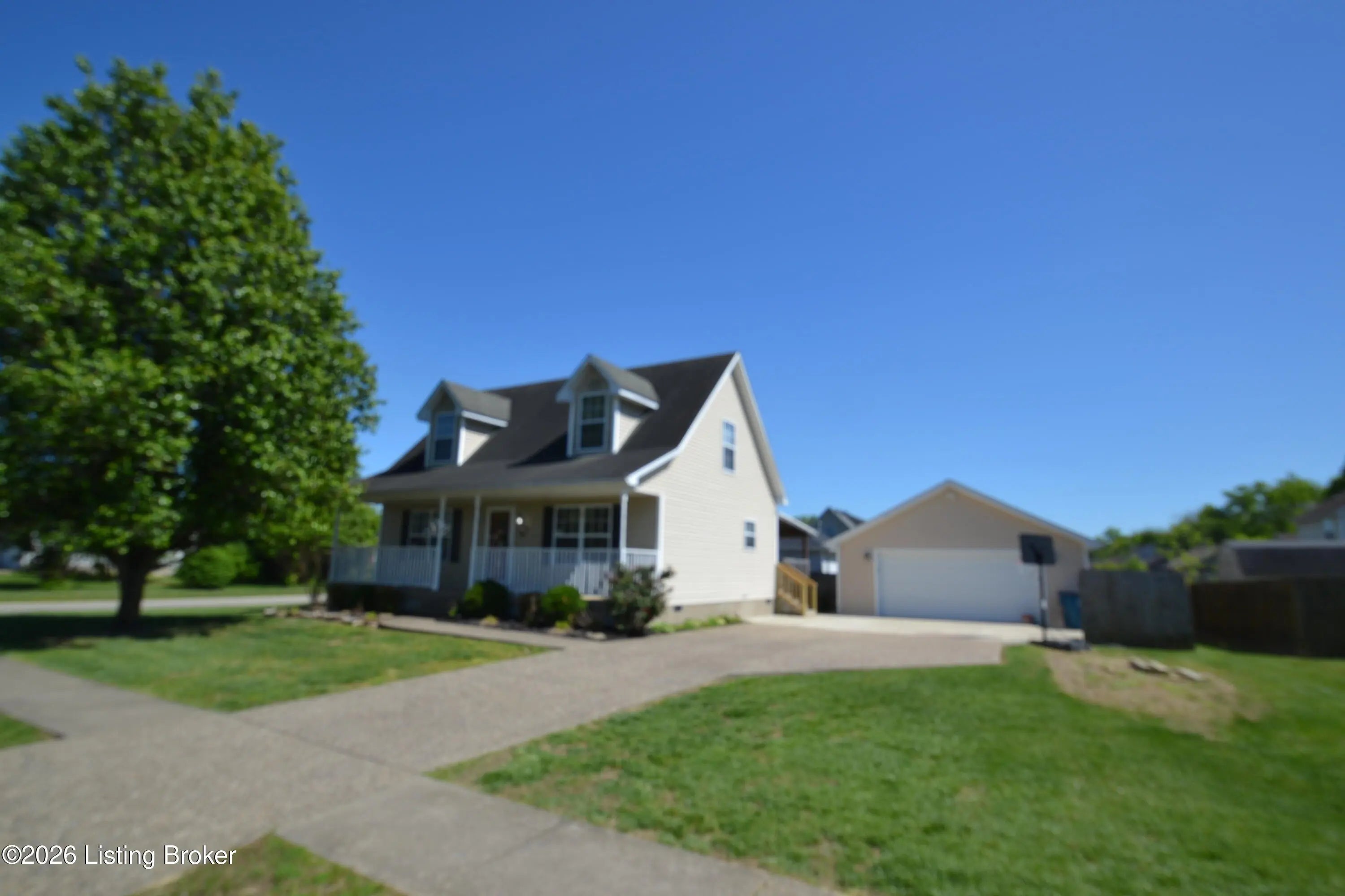 Photo of Listing #1715195