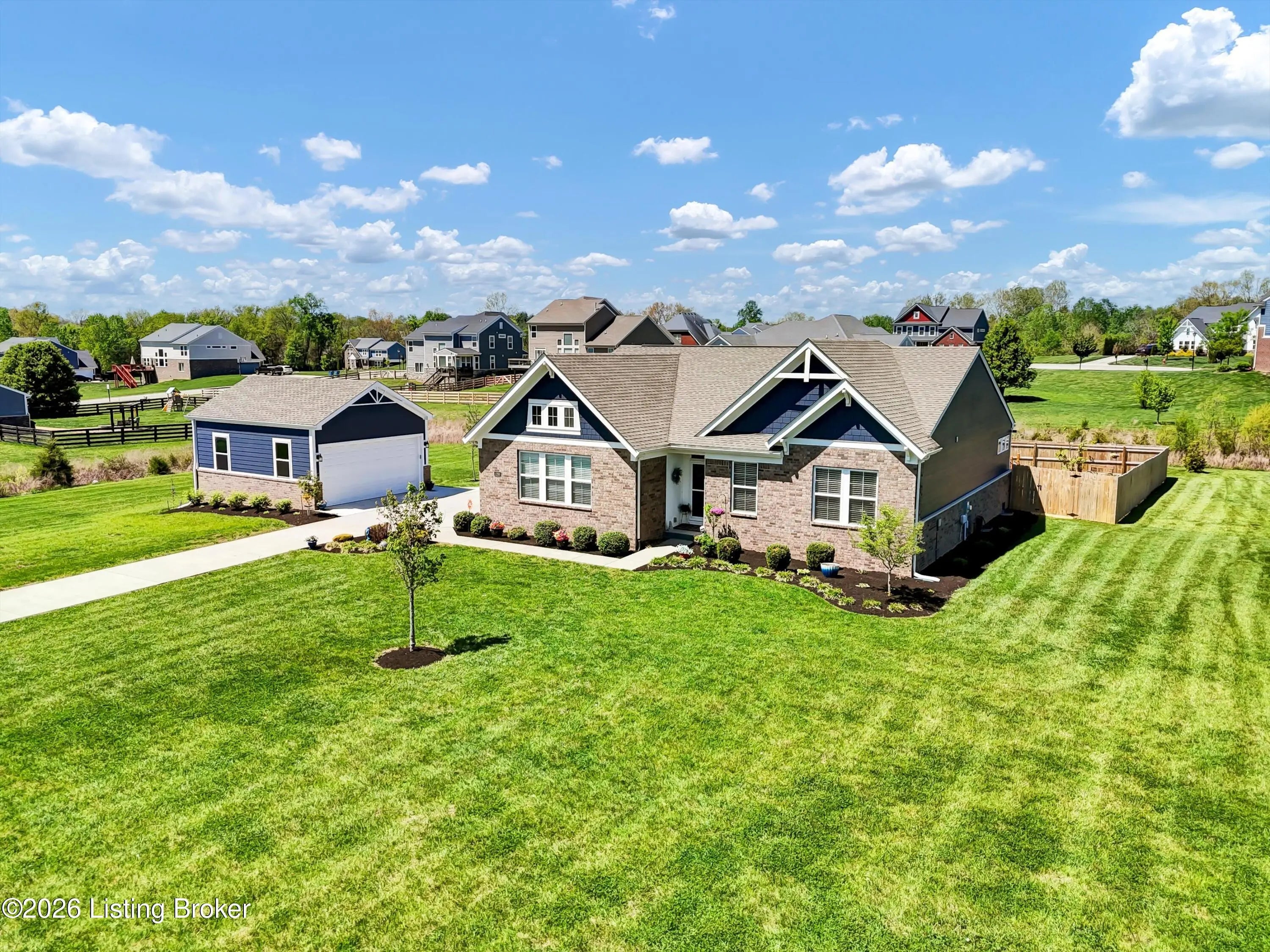 Photo of Listing #1715169