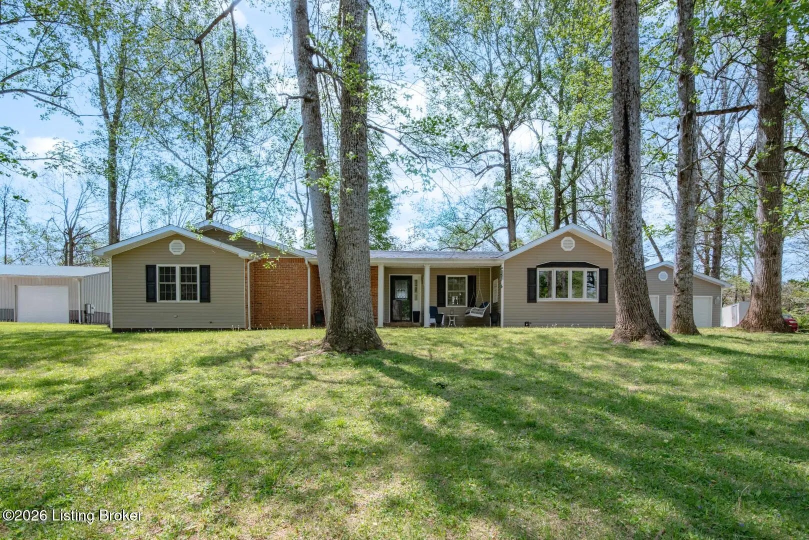 Photo of Listing #1715068