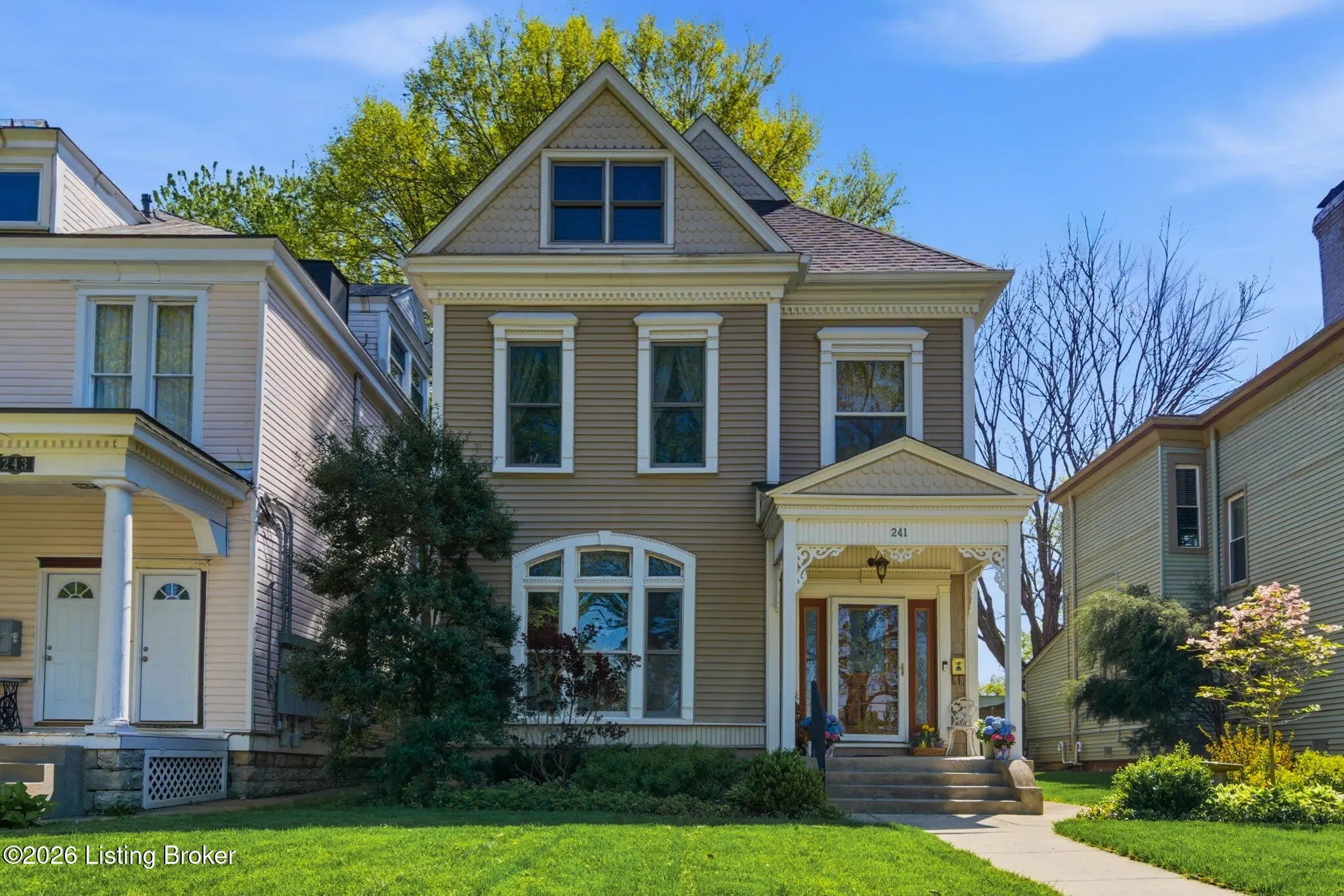 Photo of Listing #1715148