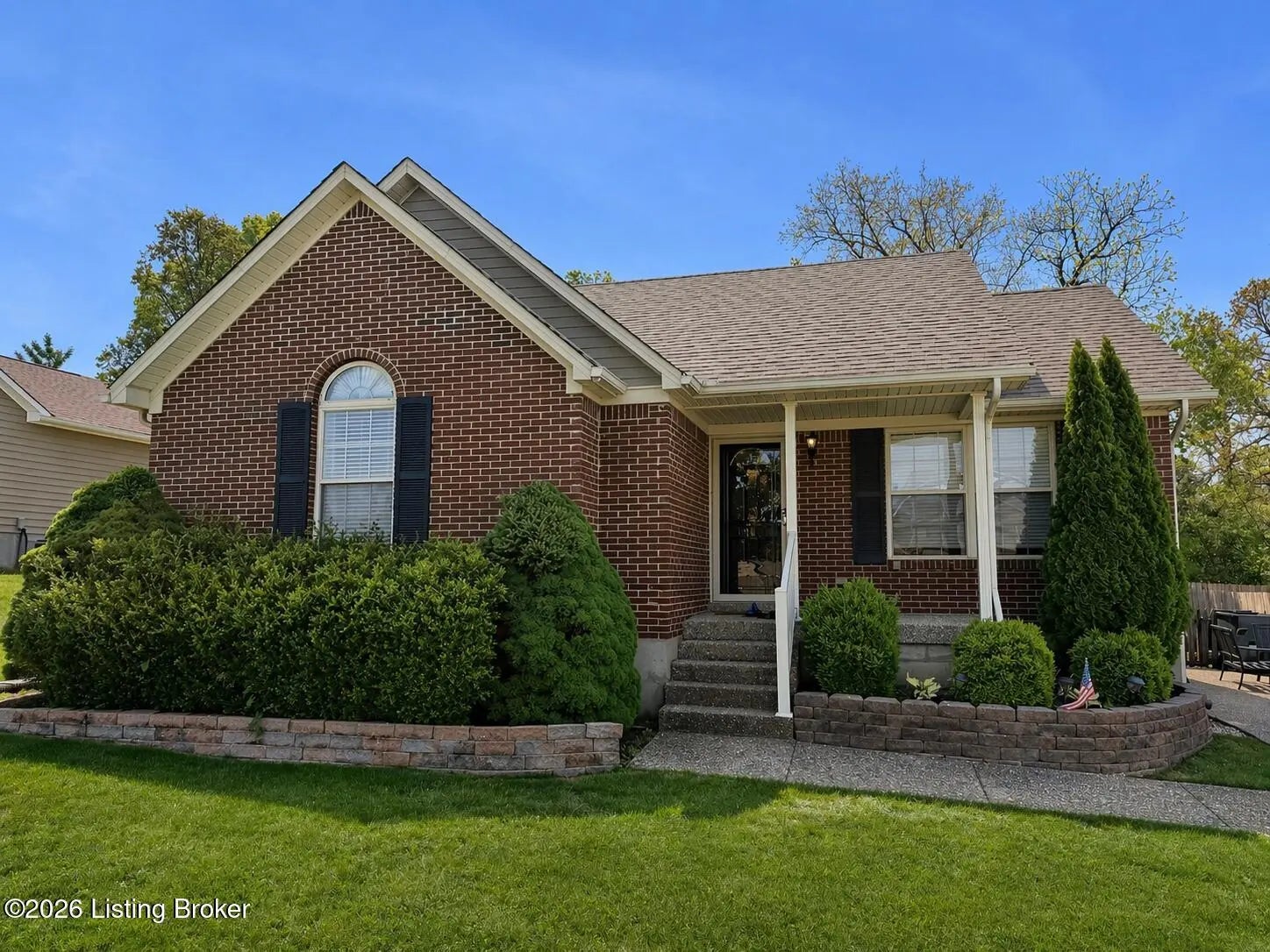 Photo of Listing #1715073