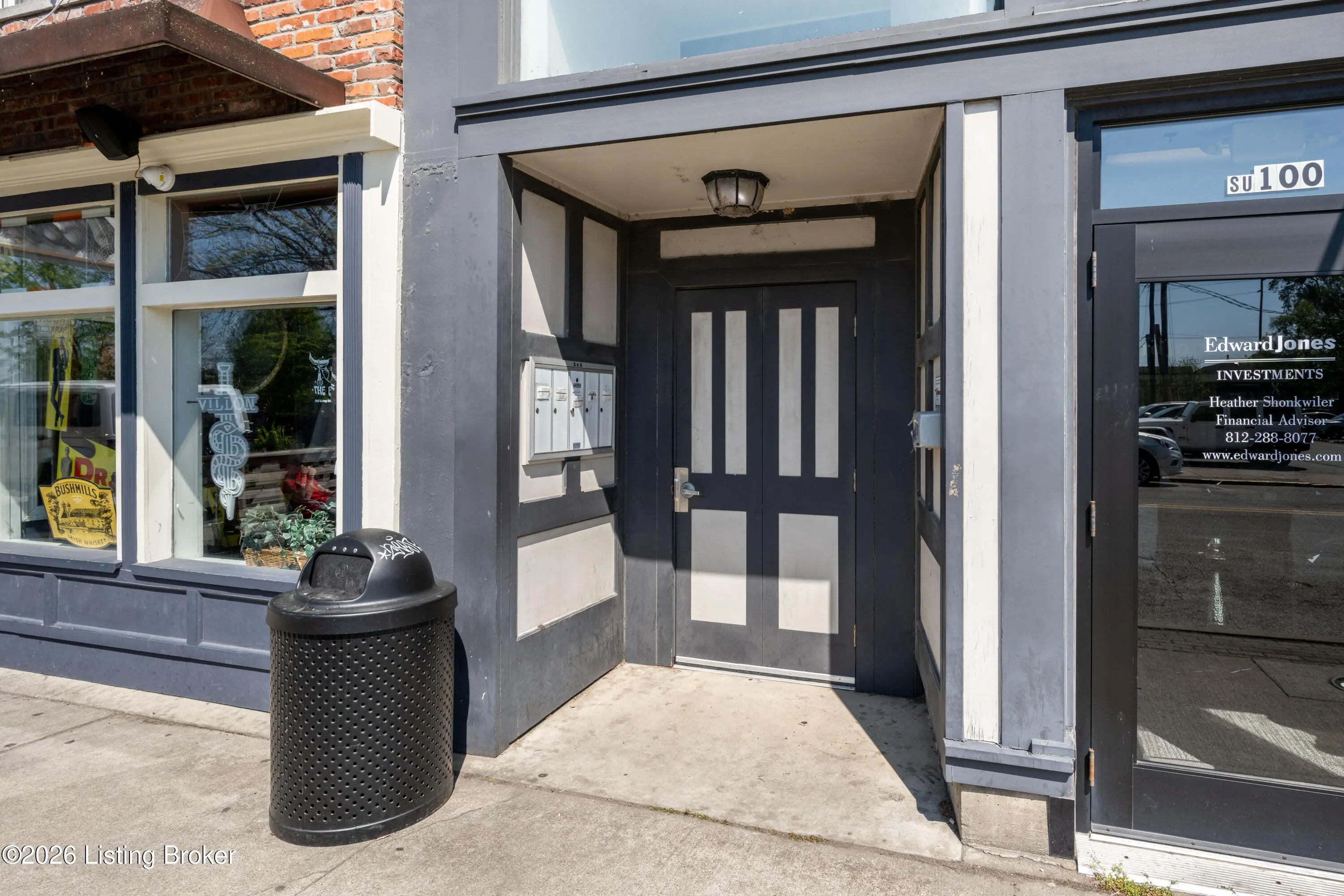 Photo of Listing #1715082