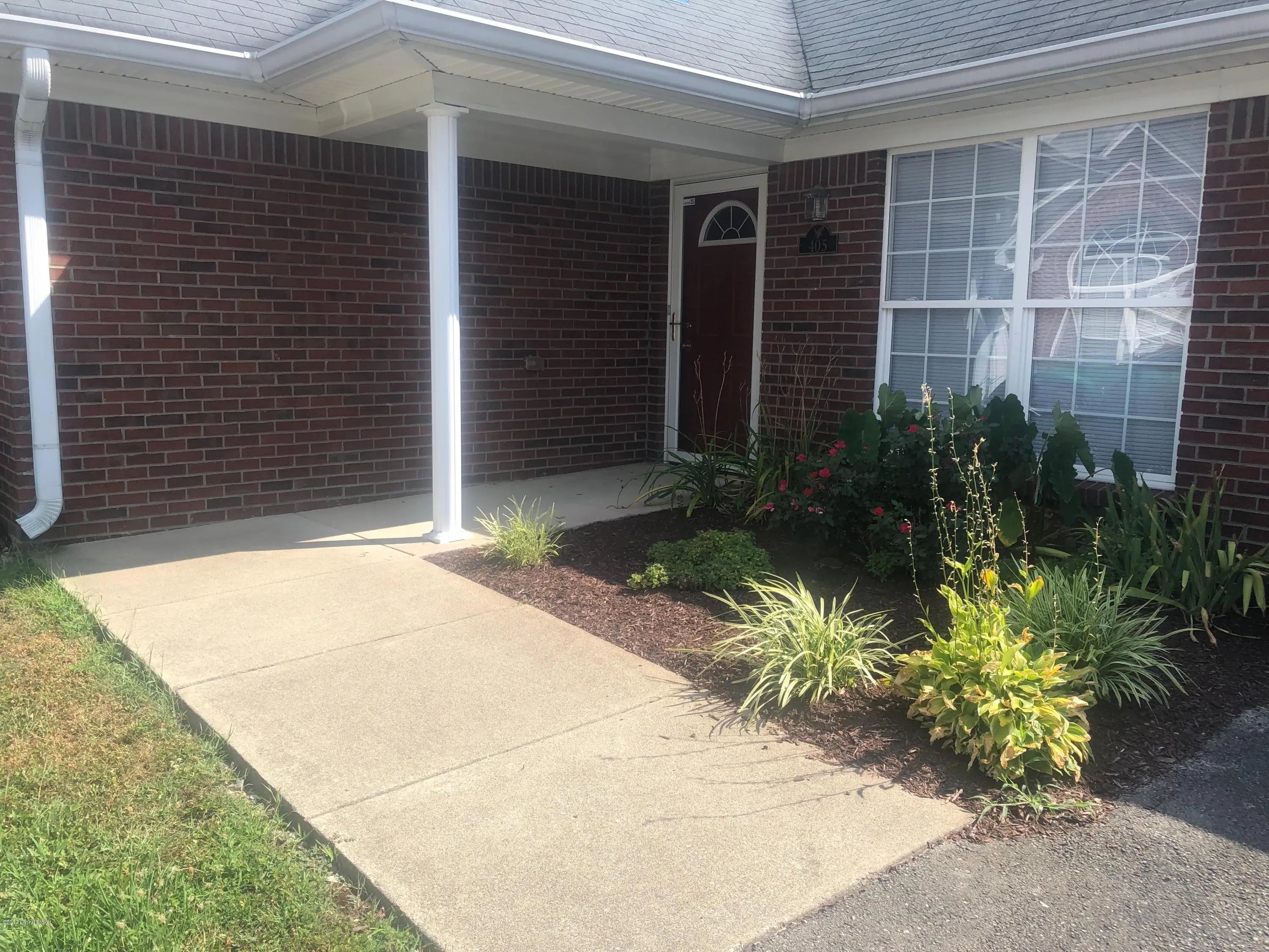 Photo of Listing #1715084