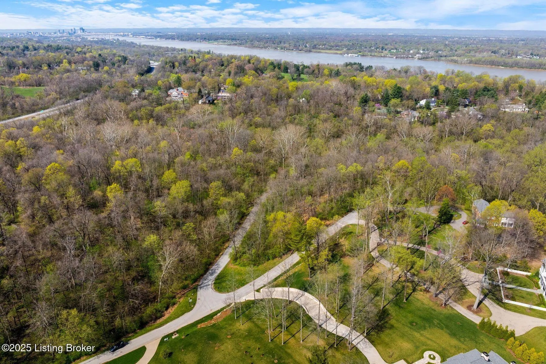 Photo of Listing #1715178