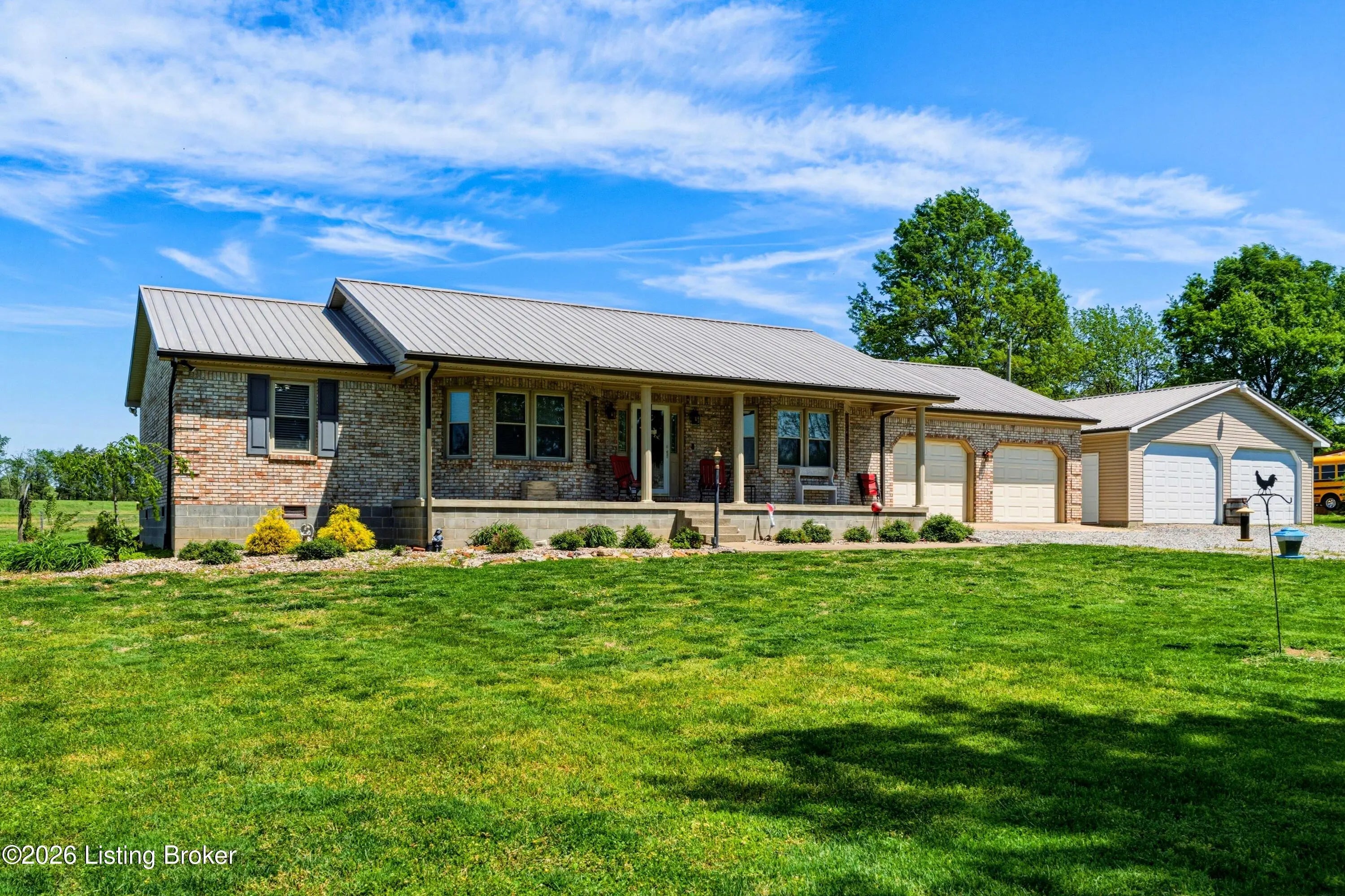 Photo of Listing #1715235