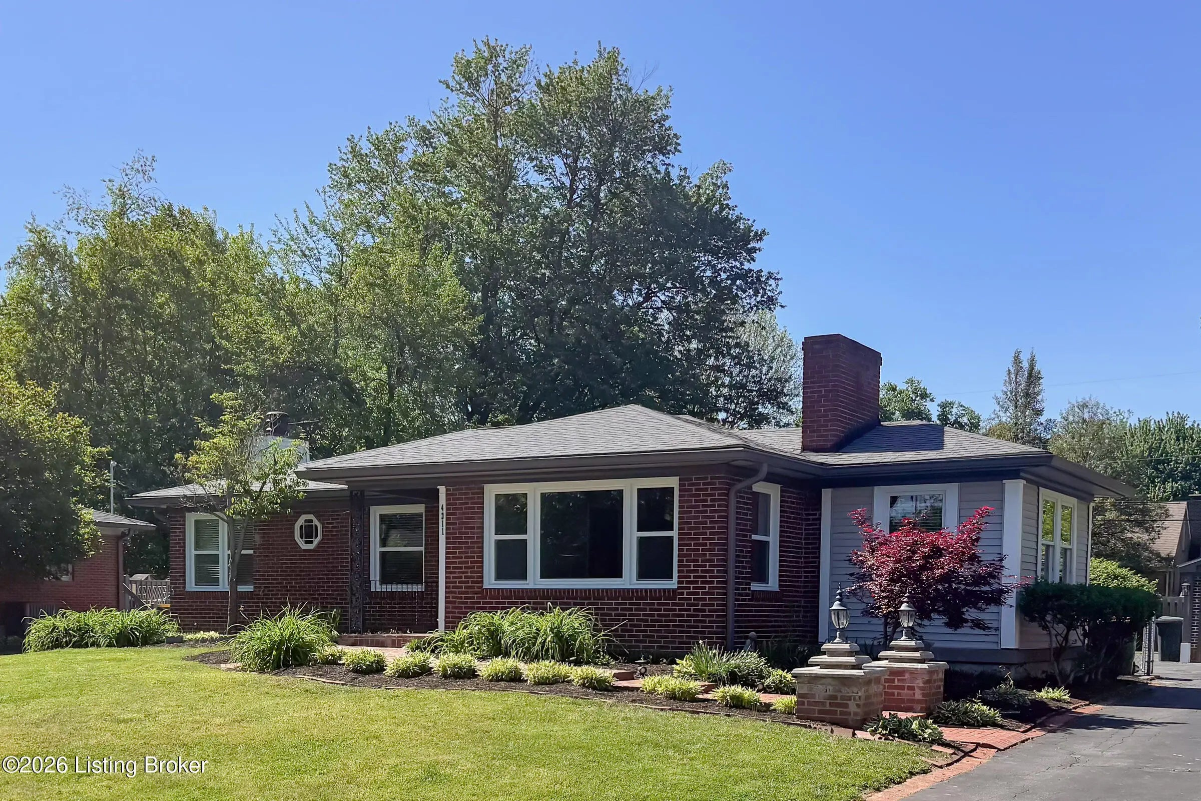 Photo of Listing #1715242