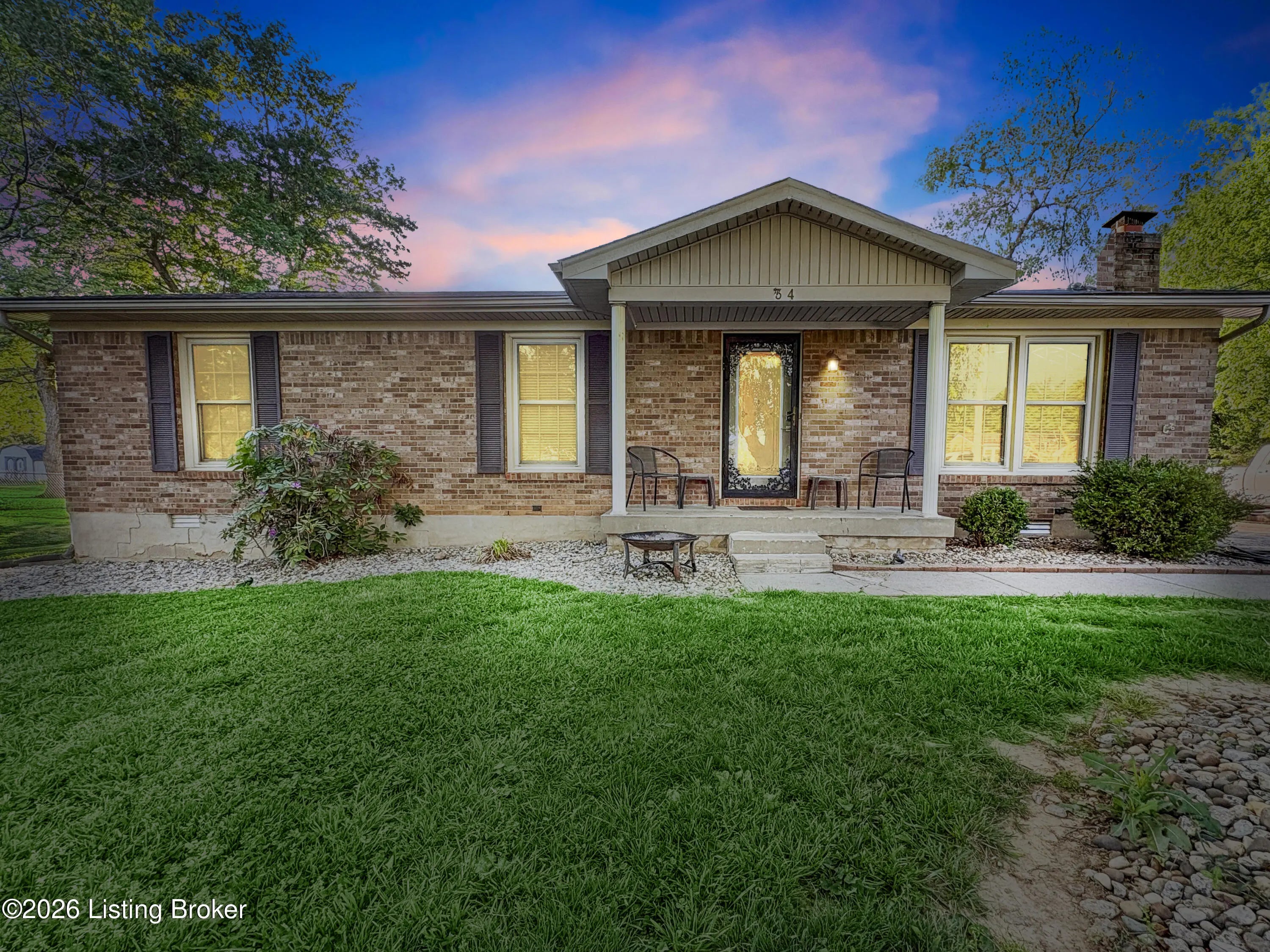 Photo of Listing #1715181