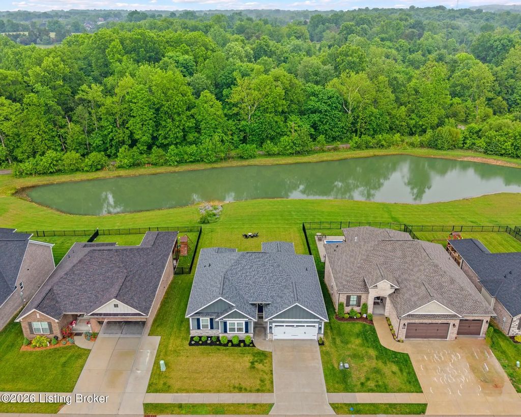 3035 Bridlewood Ln, New Albany