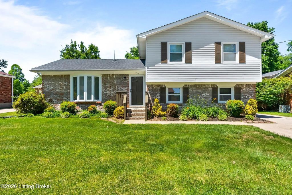 3716 Longview Rd, Louisville