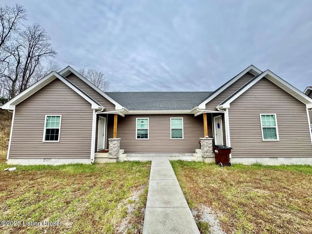 1445 Harrodsburg Rd, Mackville