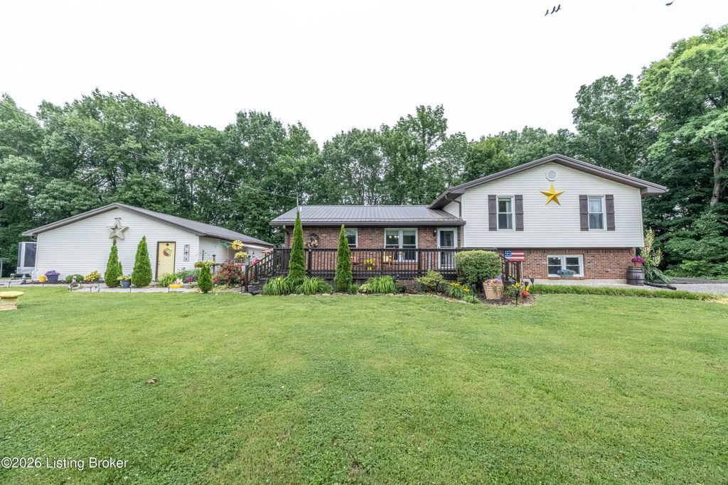 2385 Cannons Pt Ln, McDaniels