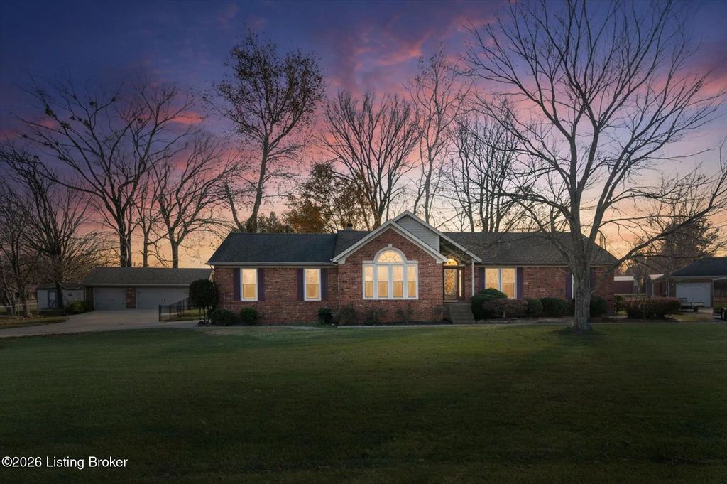 239 Shady Pond Ln, Shepherdsville