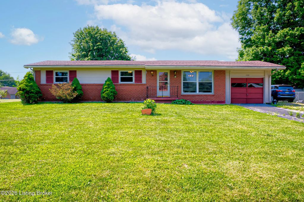1599 Greenland Park Cir, Shelbyville