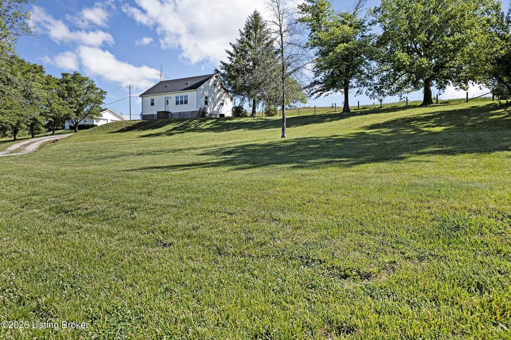 3999 N Loretto Rd, Lebanon