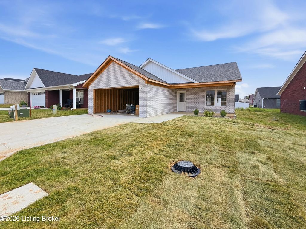 55 Paislynne Ct, Brandenburg
