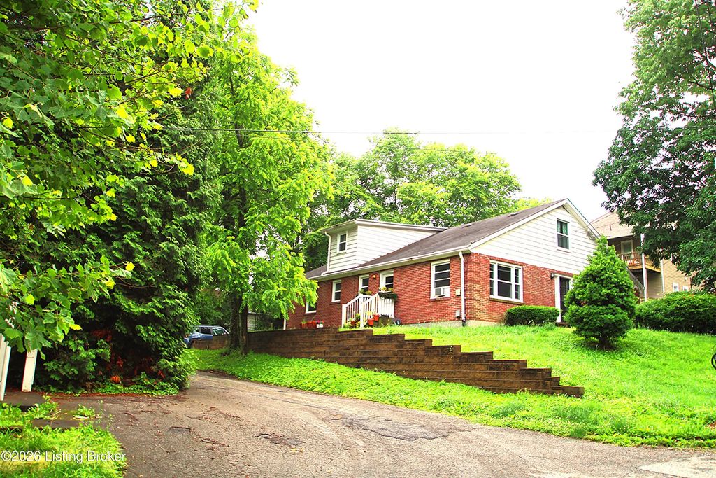 2332 Sycamore Ave, Louisville