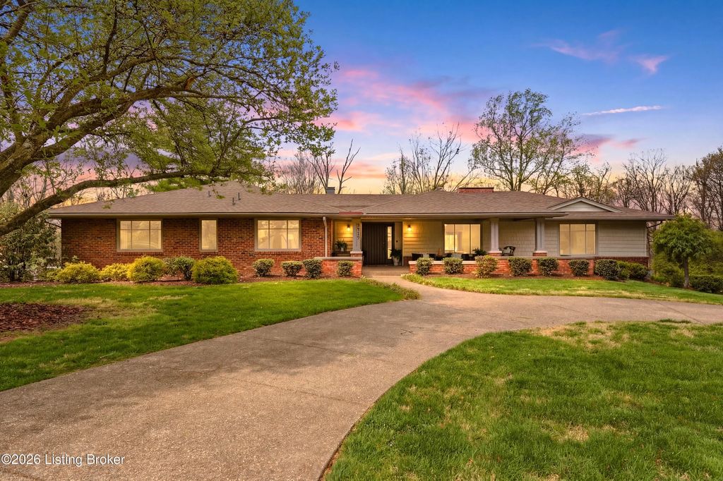 3419 Mt Rainier Dr, Louisville