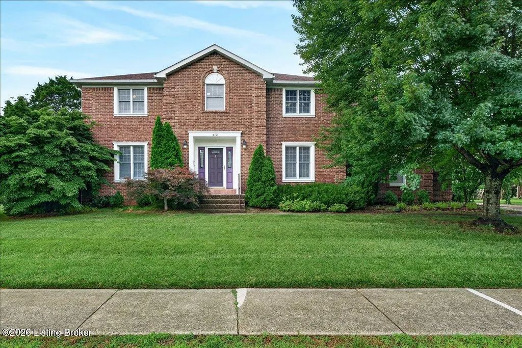 412 Lake Forest Pkwy, Louisville